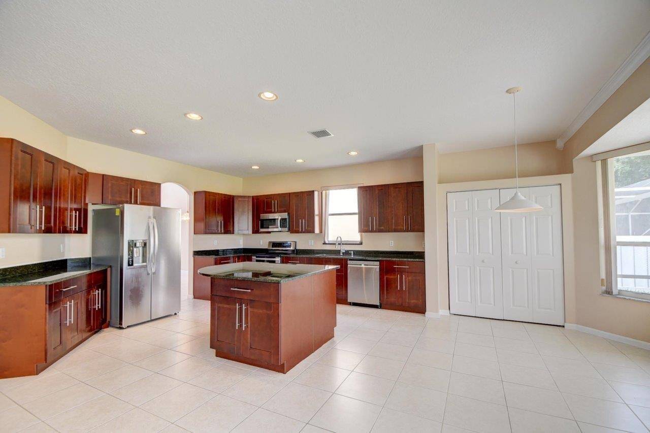 Boca Raton, FL 33428,12638 Little Palm LN