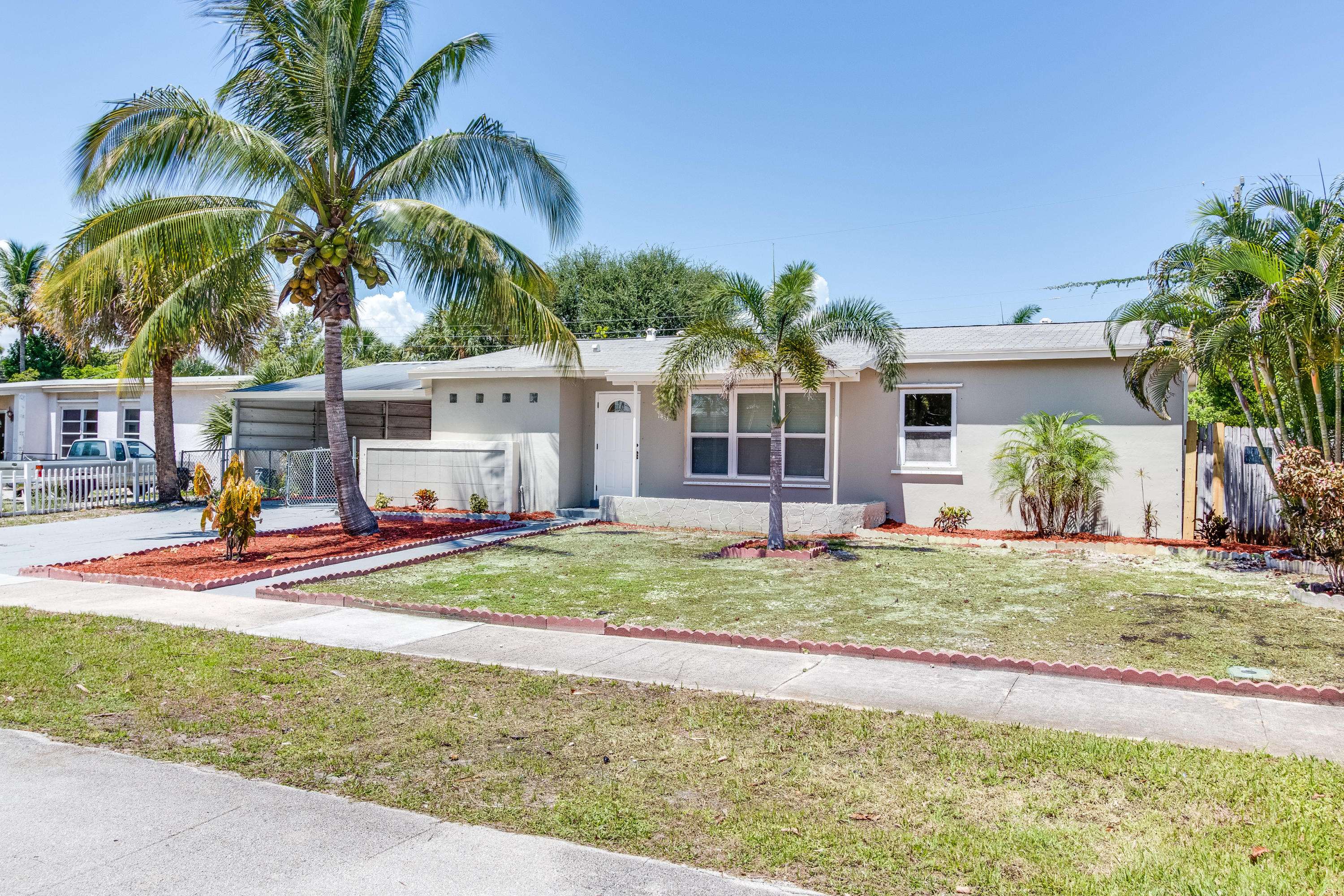 Lantana, FL 33462,1433 W Broward ST