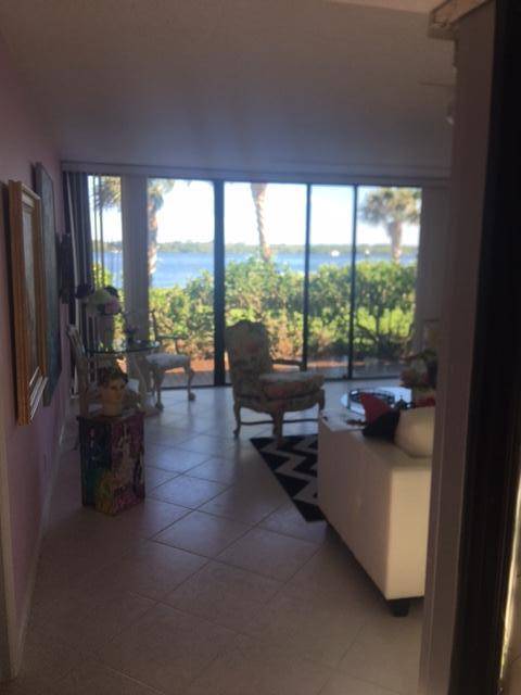 North Palm Beach, FL 33408,124 Lakeshore DR Apt G-33