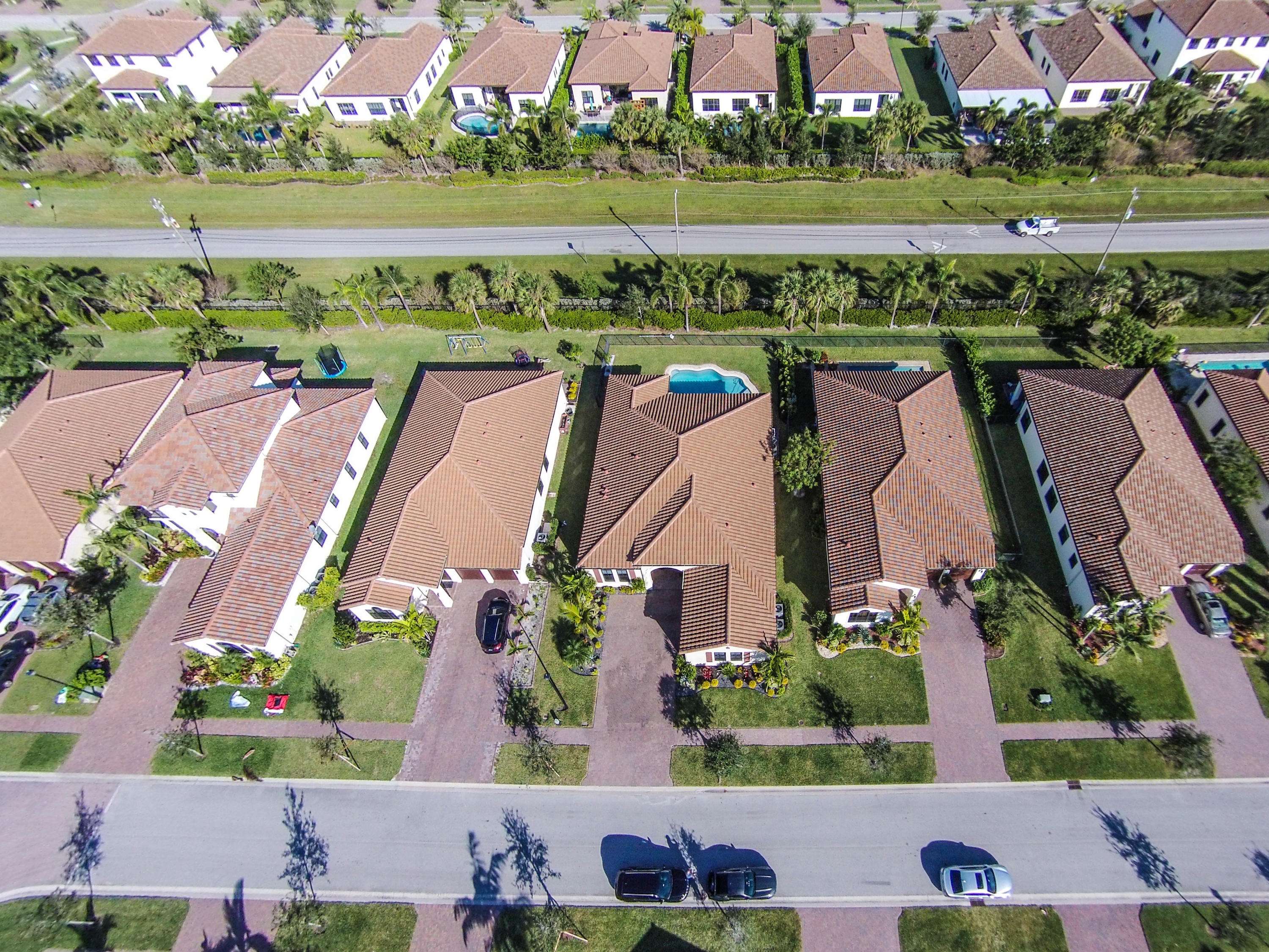 Lake Worth, FL 33463,7037 Merganser CT