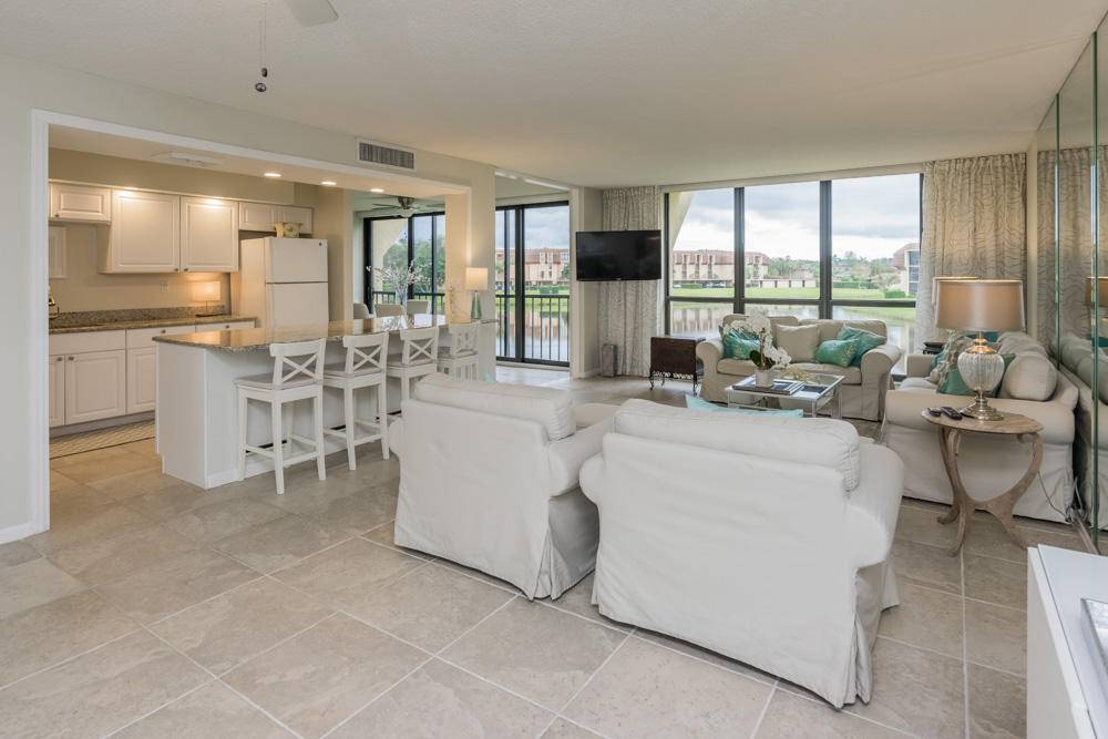 Palm Beach Gardens, FL 33418,5344 Woodland Lakes DR 224