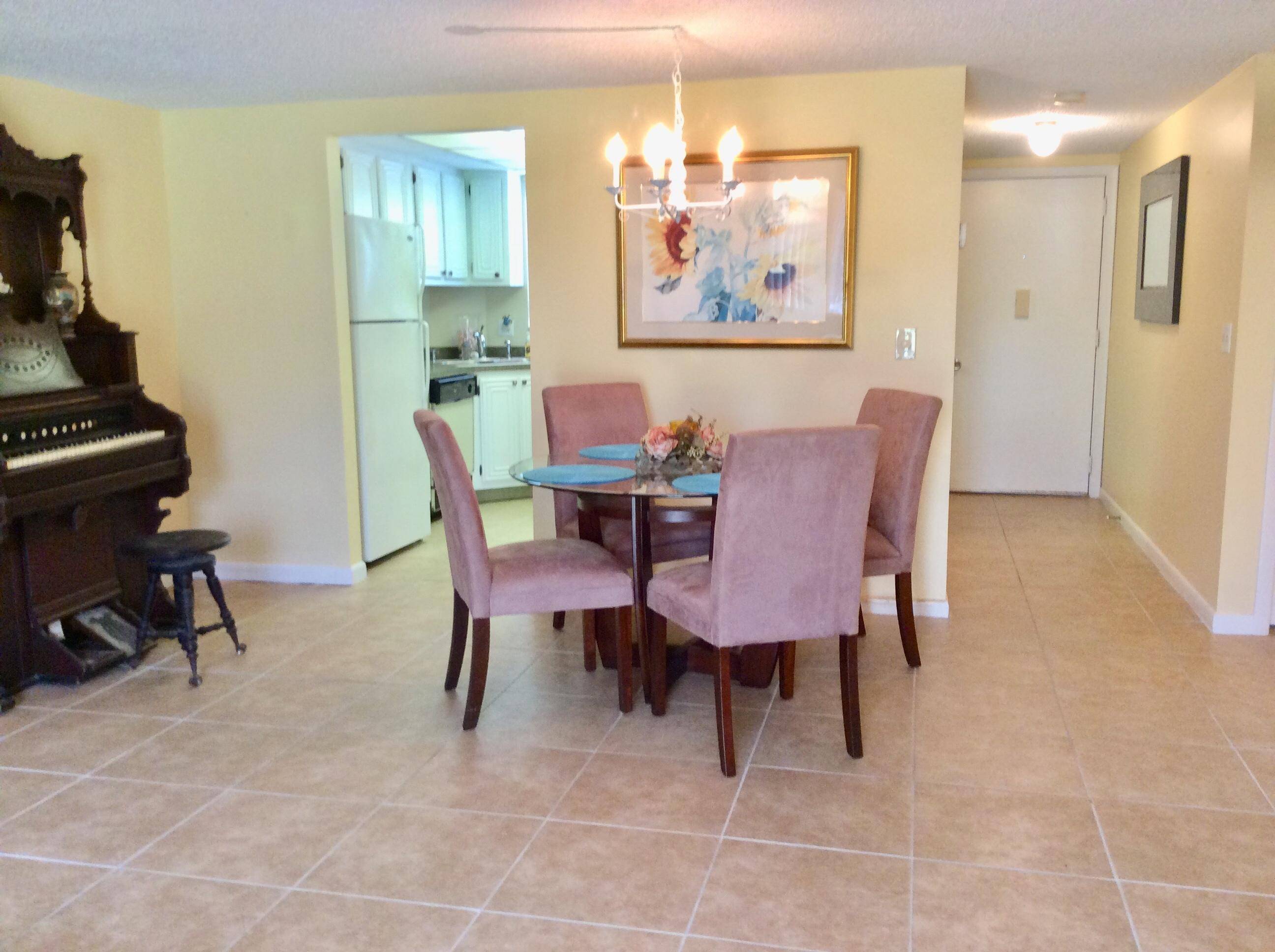 Tequesta, FL 33469,18081 SE Country Club DR 2