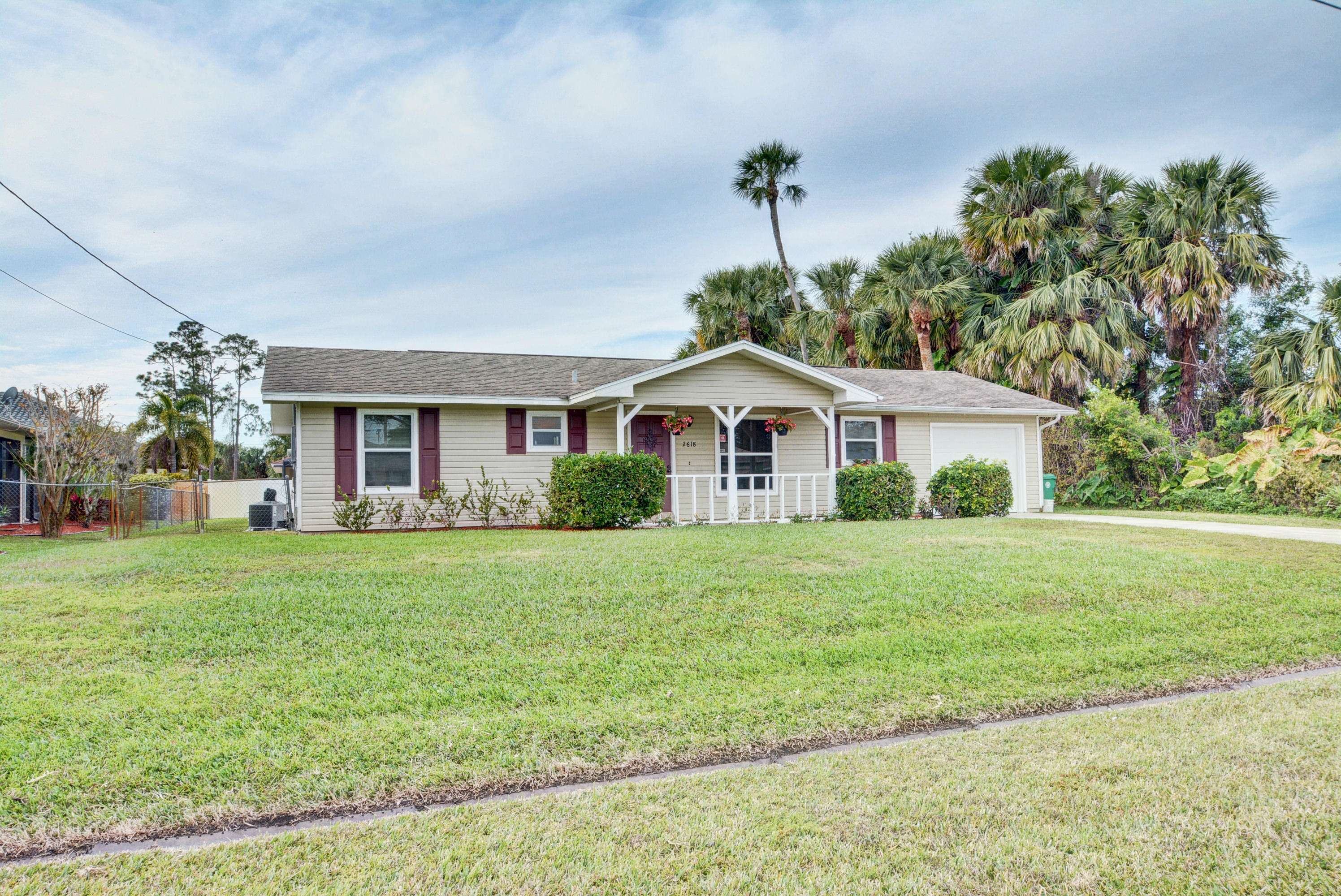 Port Saint Lucie, FL 34953,2618 SW Cactus CIR