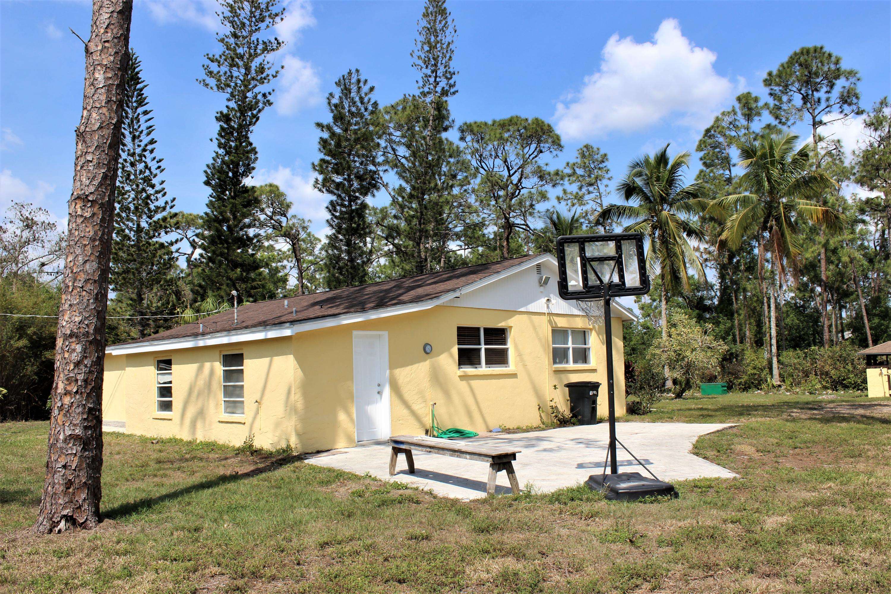 Loxahatchee Groves, FL 33470,15242 Scott PL