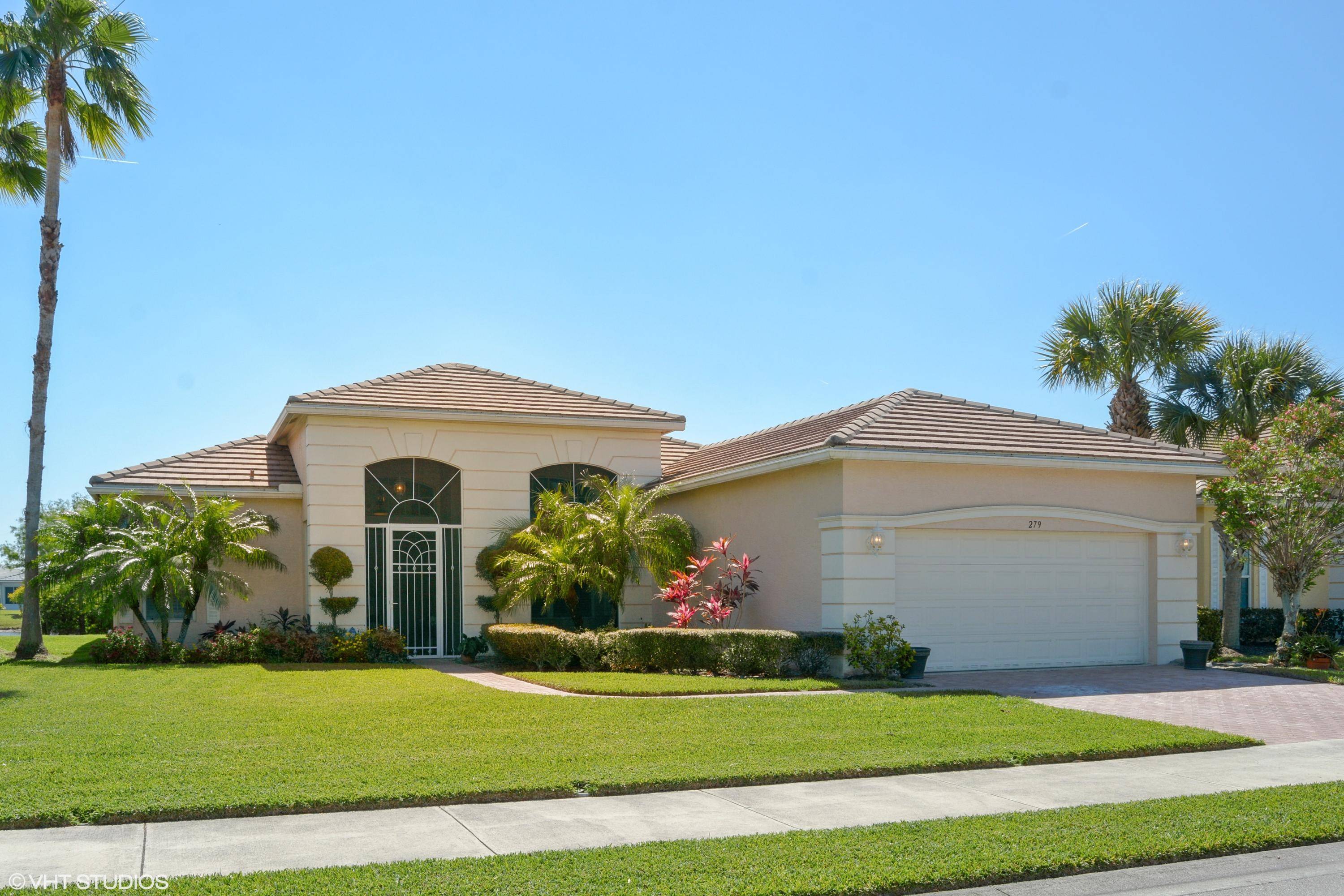 Port Saint Lucie, FL 34986,279 SW Lake Forest WAY