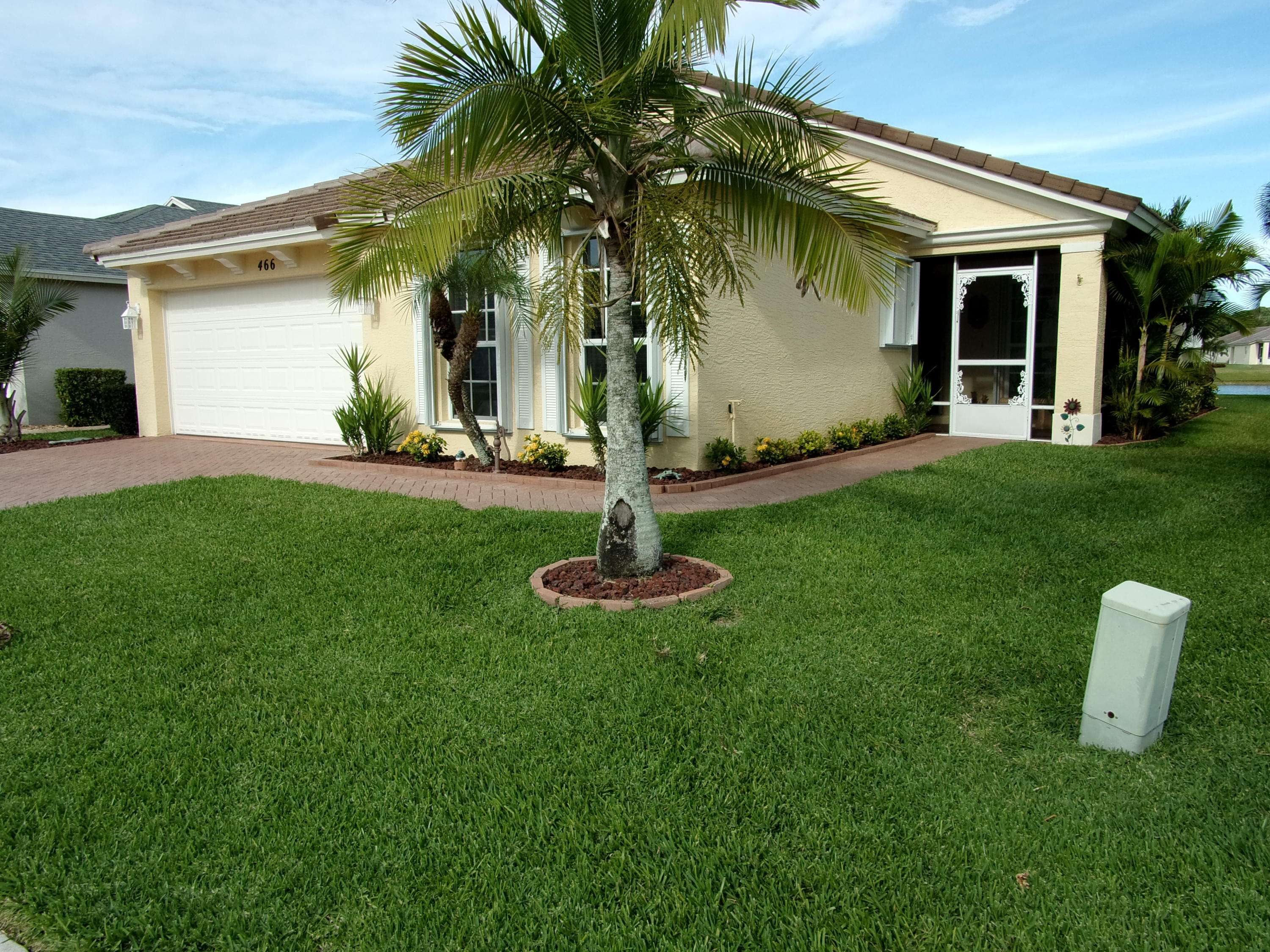 Port Saint Lucie, FL 34986,466 SW Talquin LN