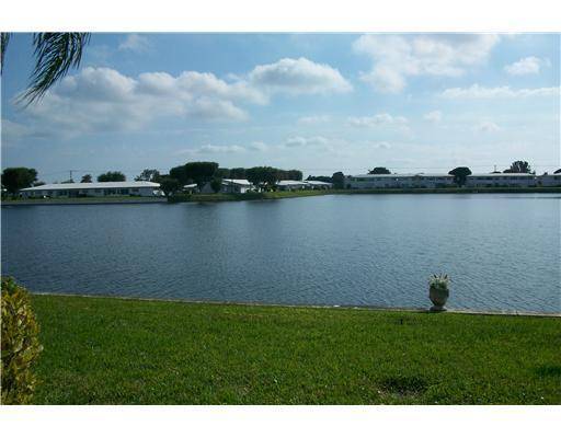 Boynton Beach, FL 33426,1114 Lake TER 212