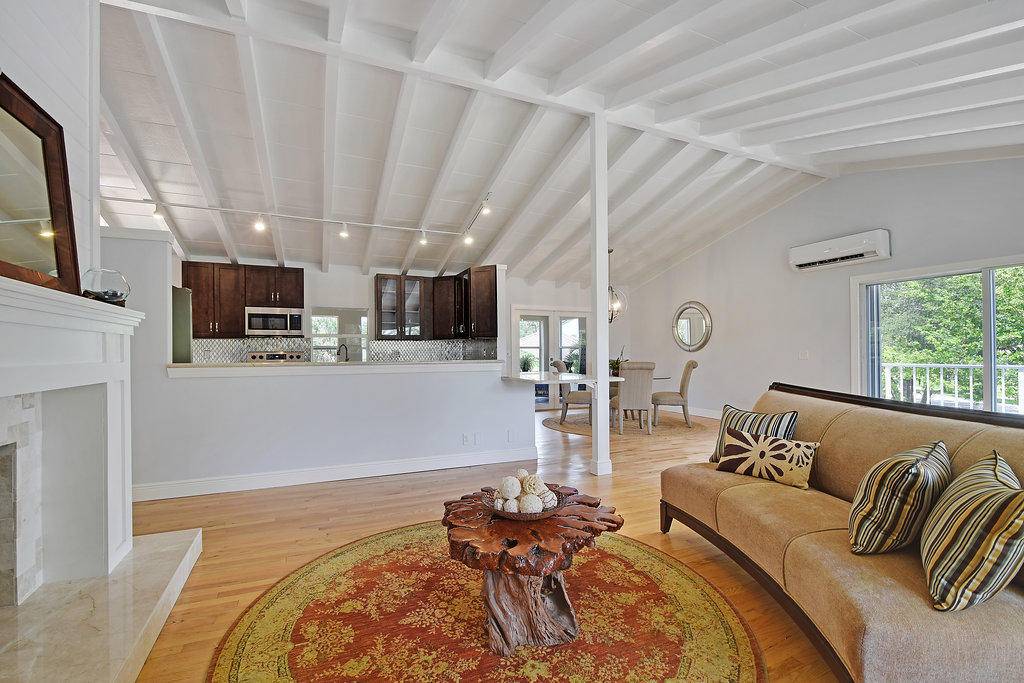 Tequesta, FL 33469,309 Country Club DR