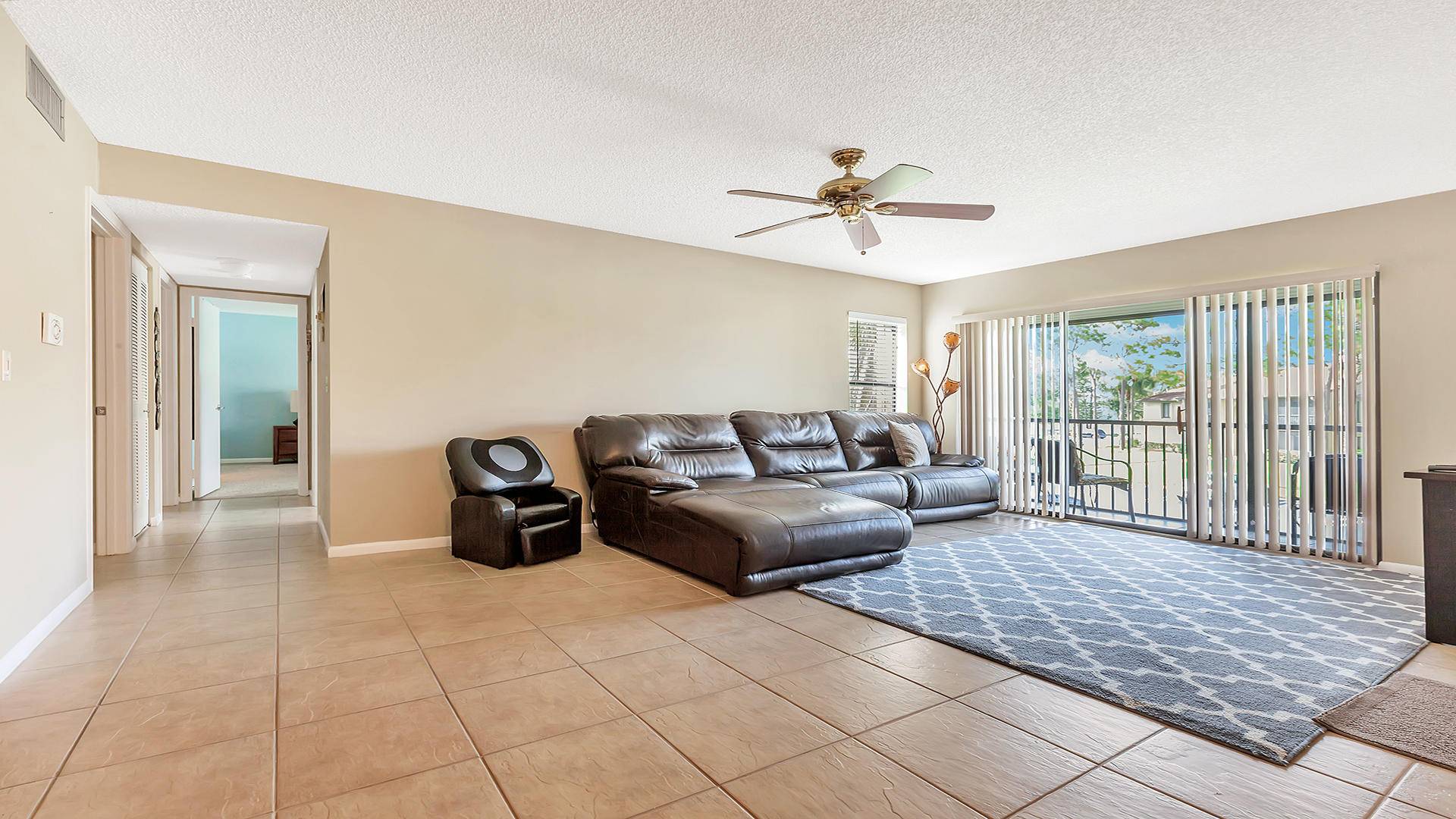 Greenacres, FL 33415,707 Sunny Pine WAY D2