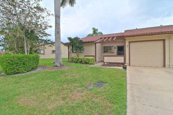 Boynton Beach, FL 33426,7 Kensington LN