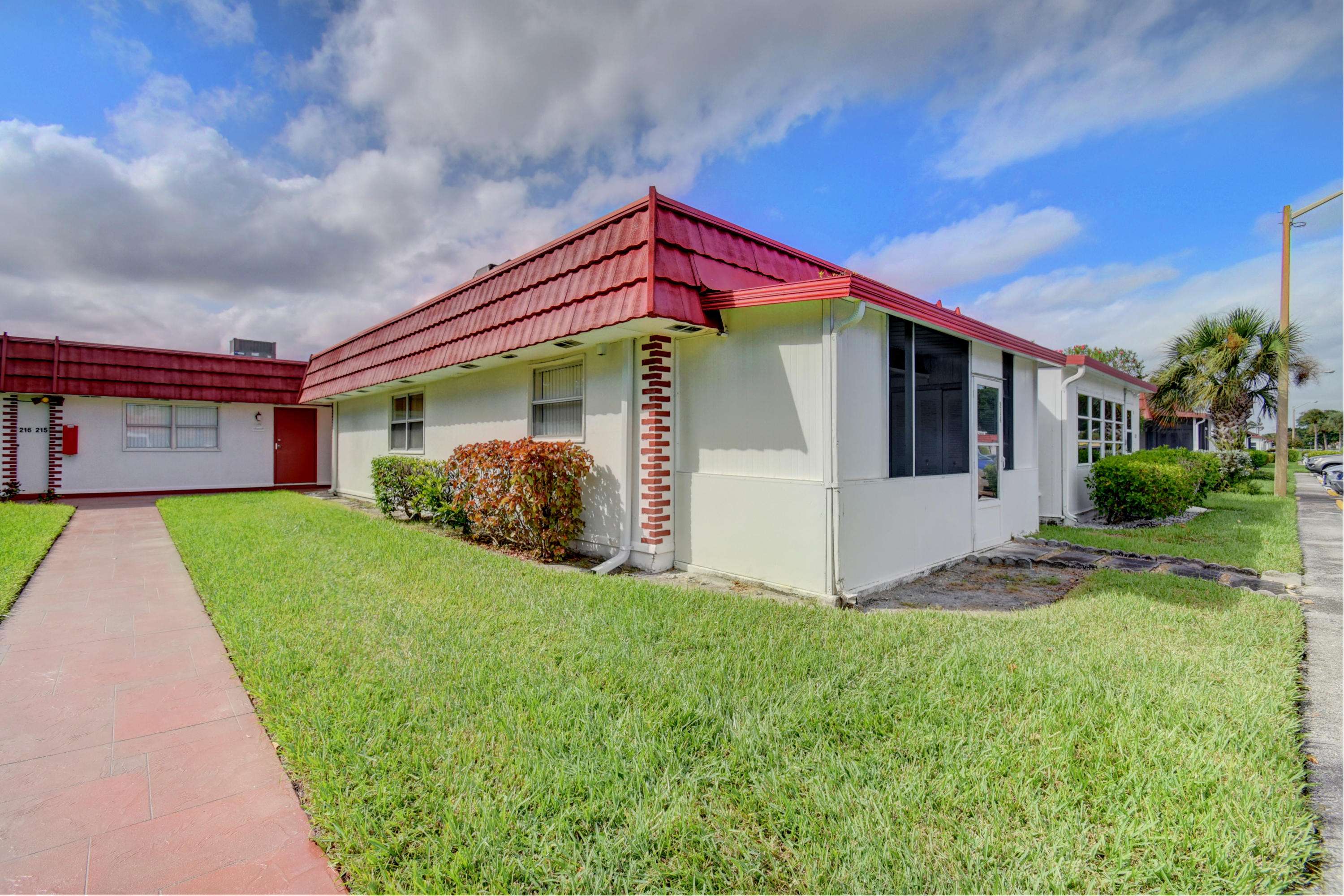 Delray Beach, FL 33446,214 Waterford I 214