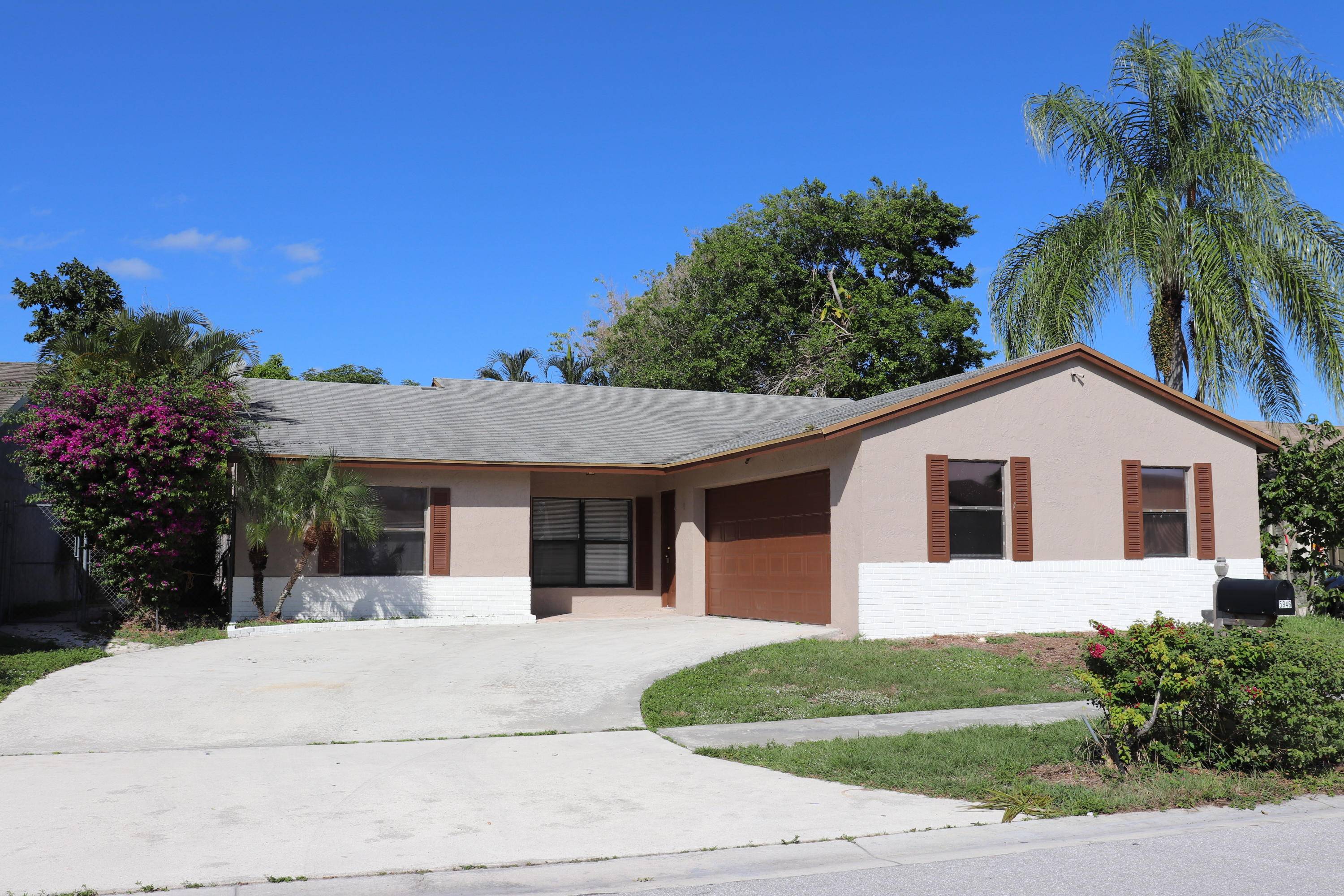 Lake Worth, FL 33463,5946 W Lincoln CIR