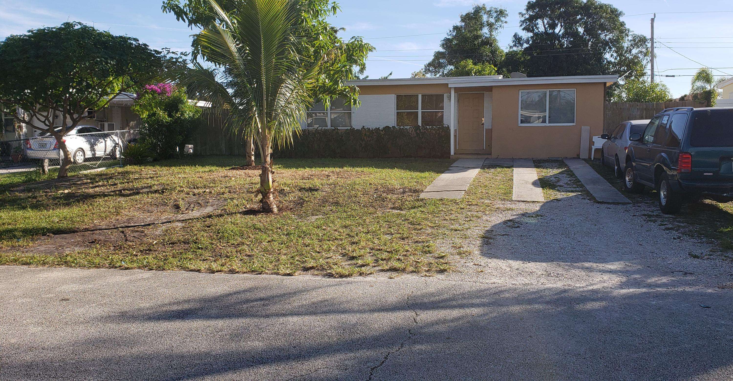 Lantana, FL 33462,550 Brown RD