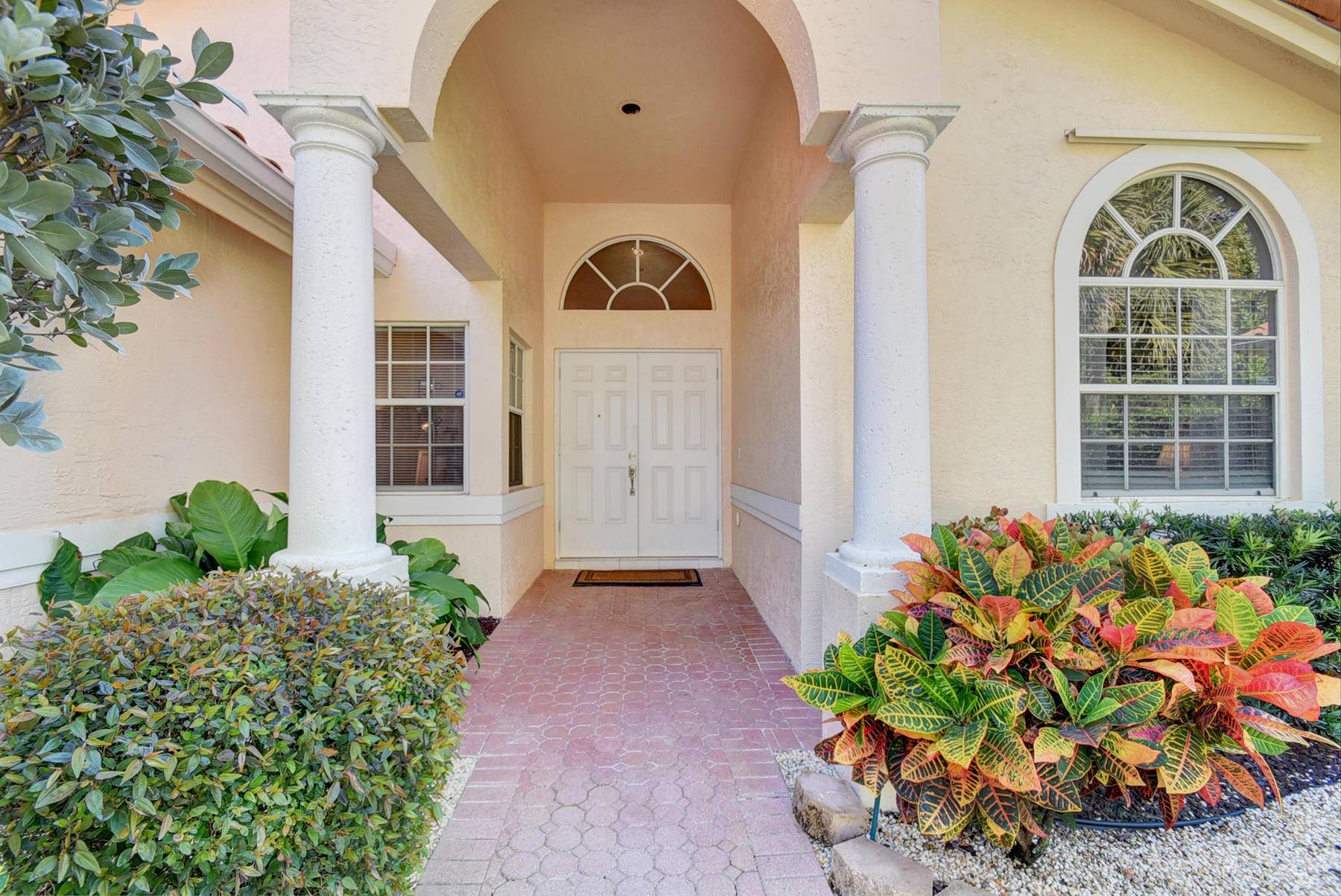 Delray Beach, FL 33484,5300 Casa Real DR