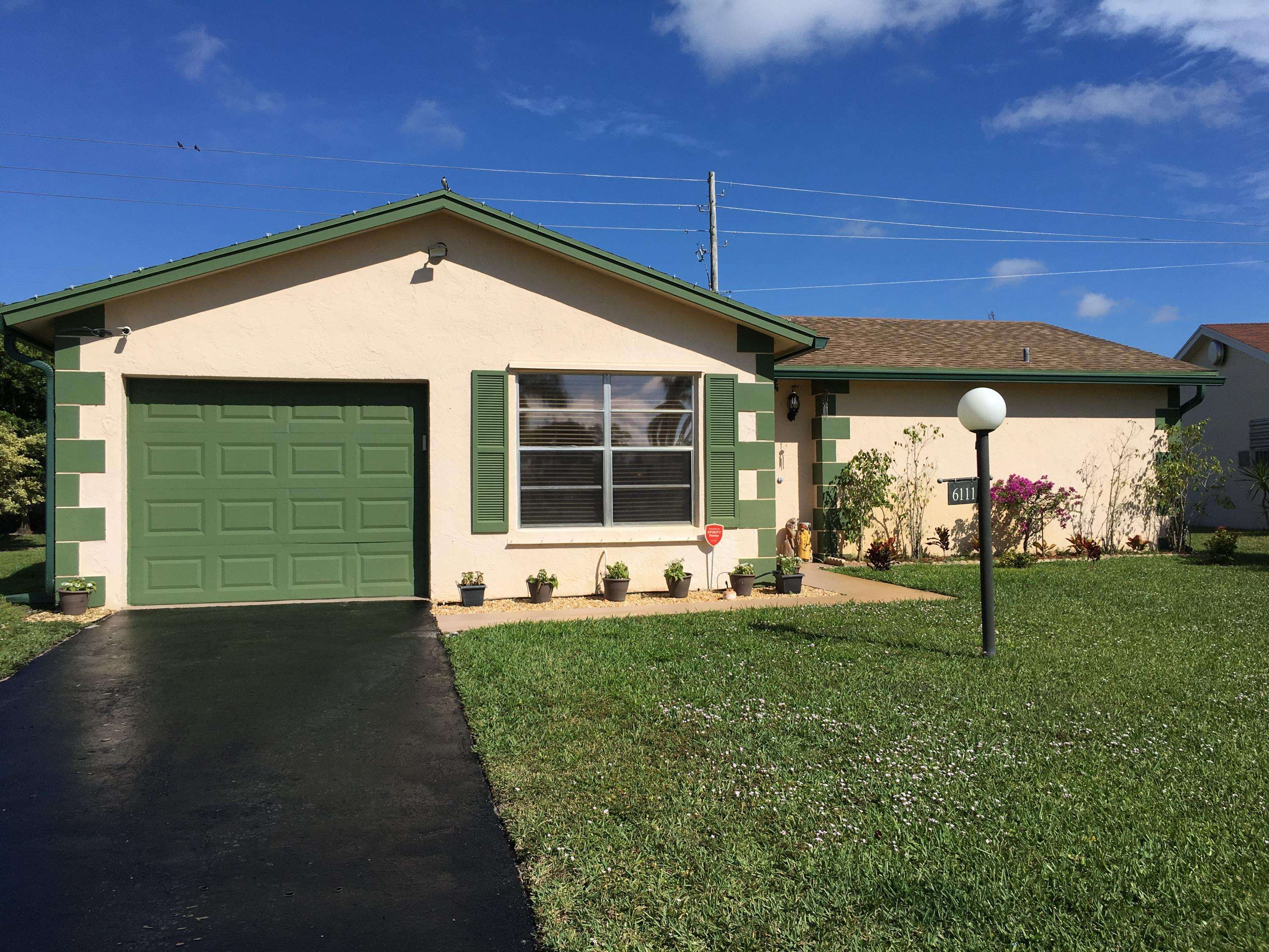 Greenacres, FL 33463,6111 Rainbow CIR