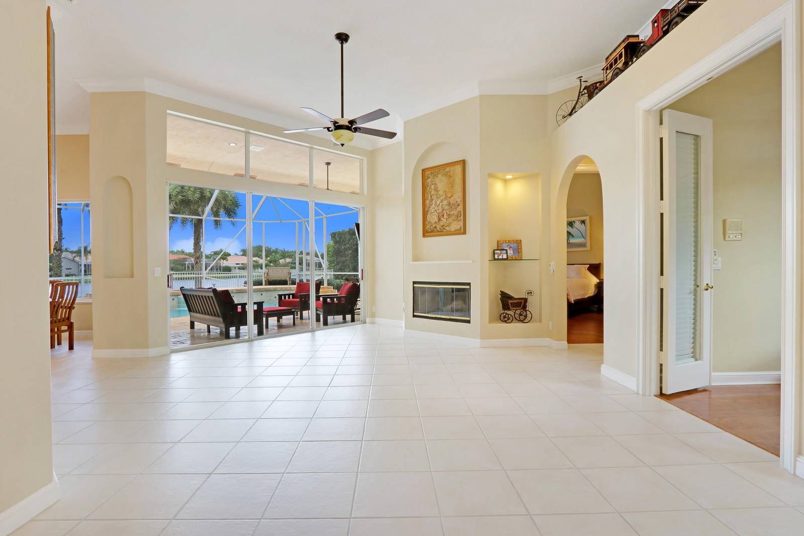 Jupiter, FL 33458,6906 Cypress Cove CIR