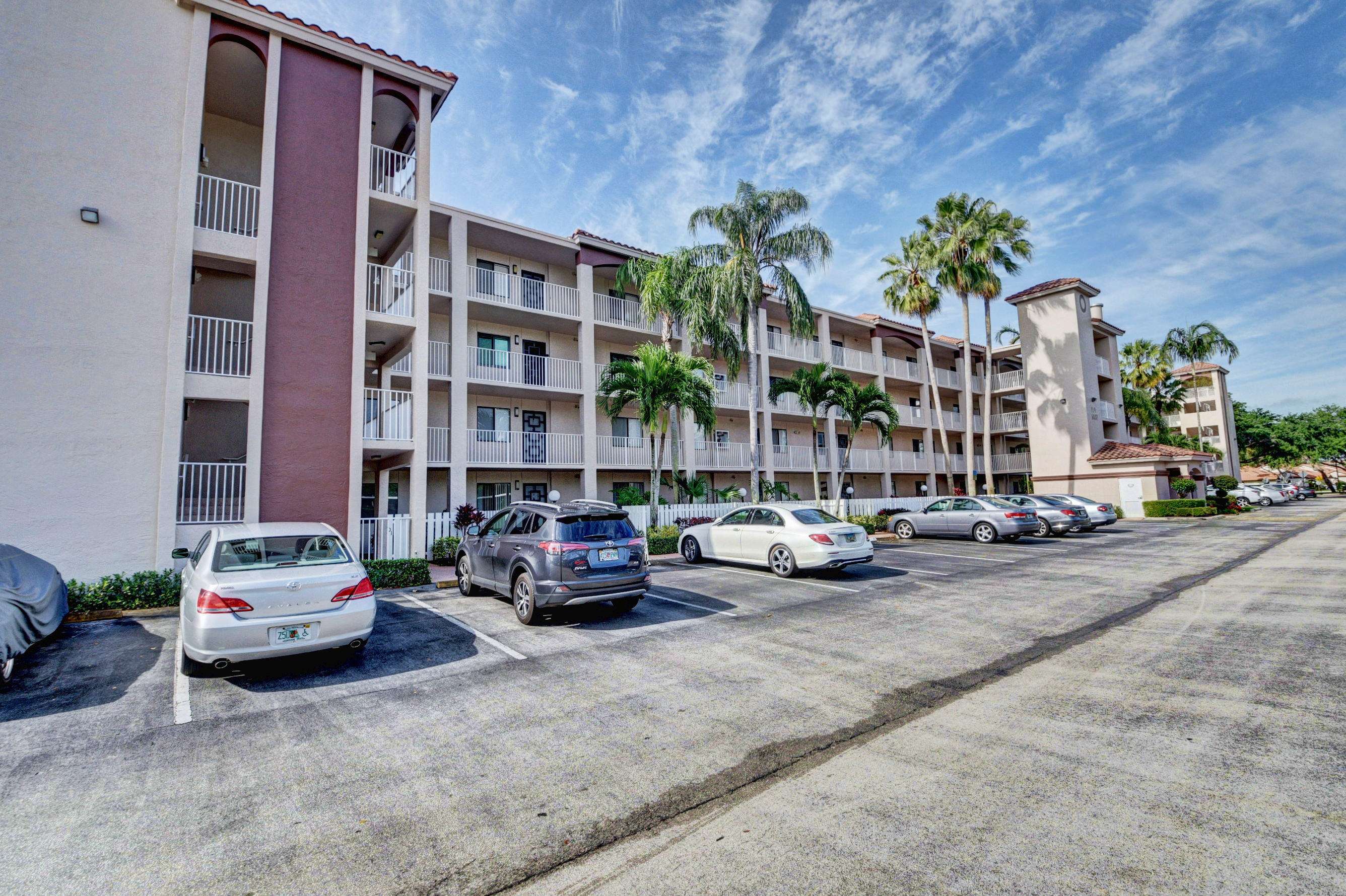 Delray Beach, FL 33484,6037 Pointe Regal CIR 302