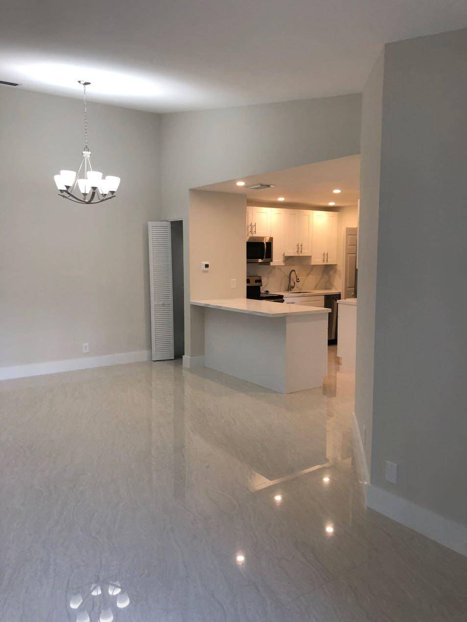 Delray Beach, FL 33484,15453 Lakes Of Delray BLVD 204