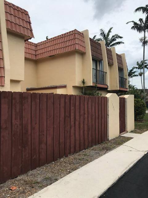 West Palm Beach, FL 33406,2986 Genoa PL