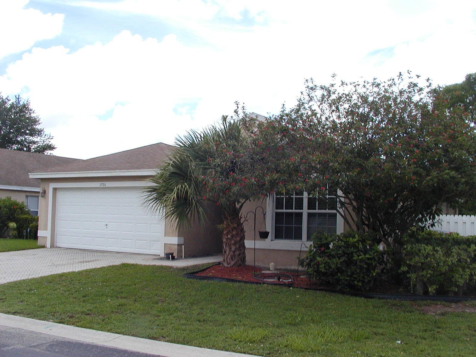 Greenacres, FL 33413,1766 Sawgrass CIR