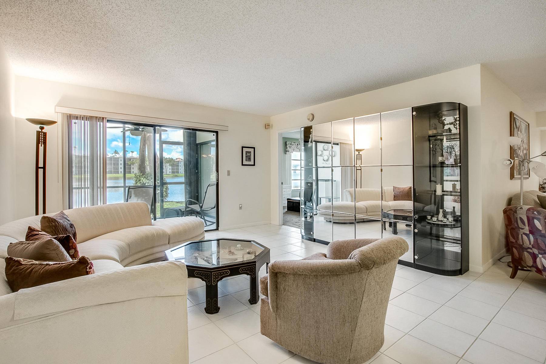 Delray Beach, FL 33484,6093 Pointe Regal CIR 105