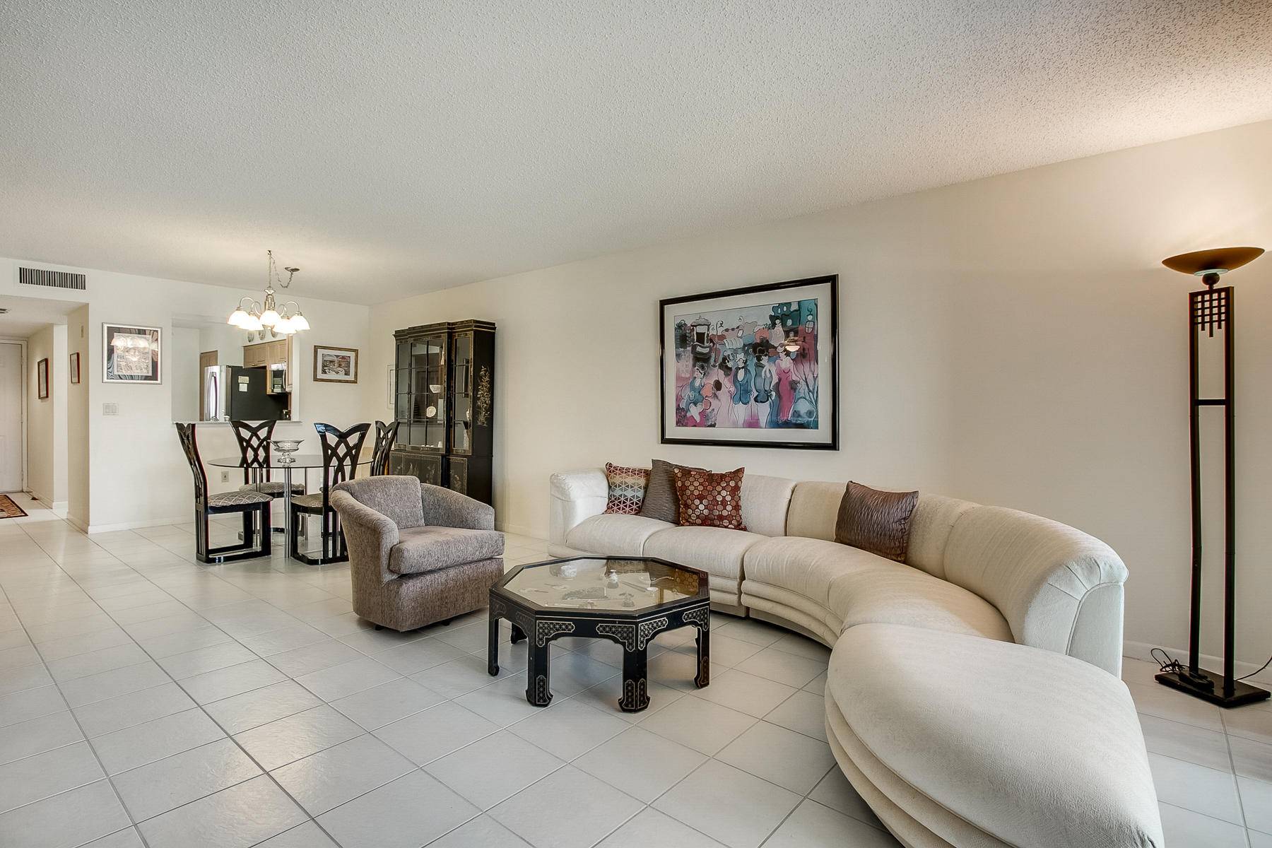 Delray Beach, FL 33484,6093 Pointe Regal CIR 105