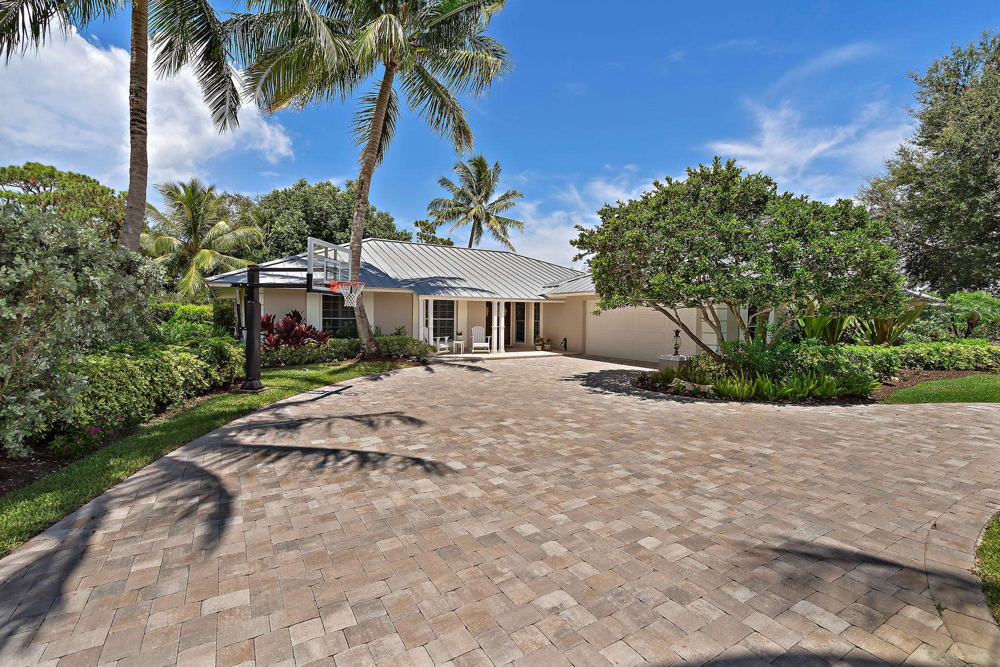 Tequesta, FL 33469,116 Golfview DR