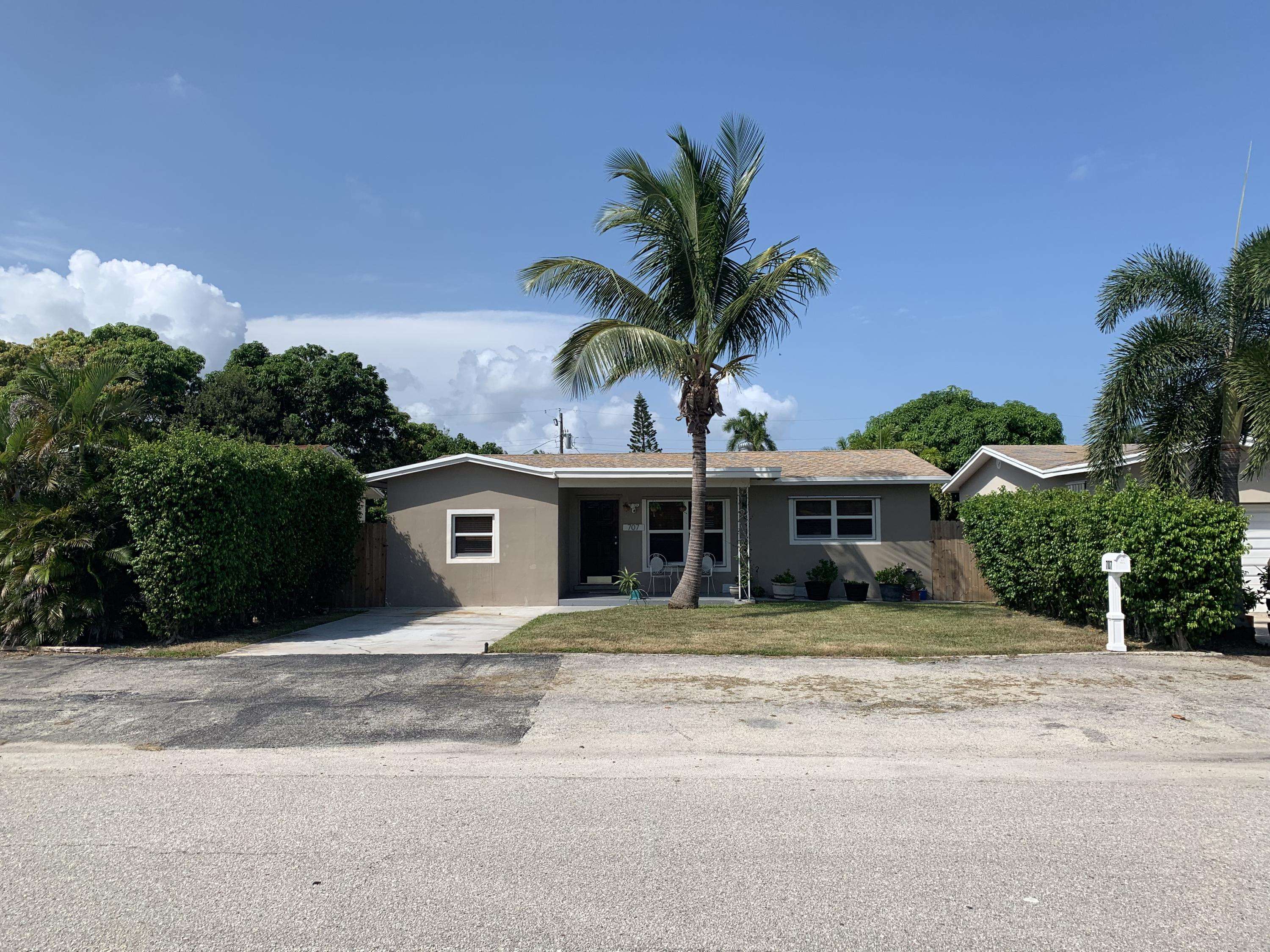 Lantana, FL 33462,707 W Broward ST