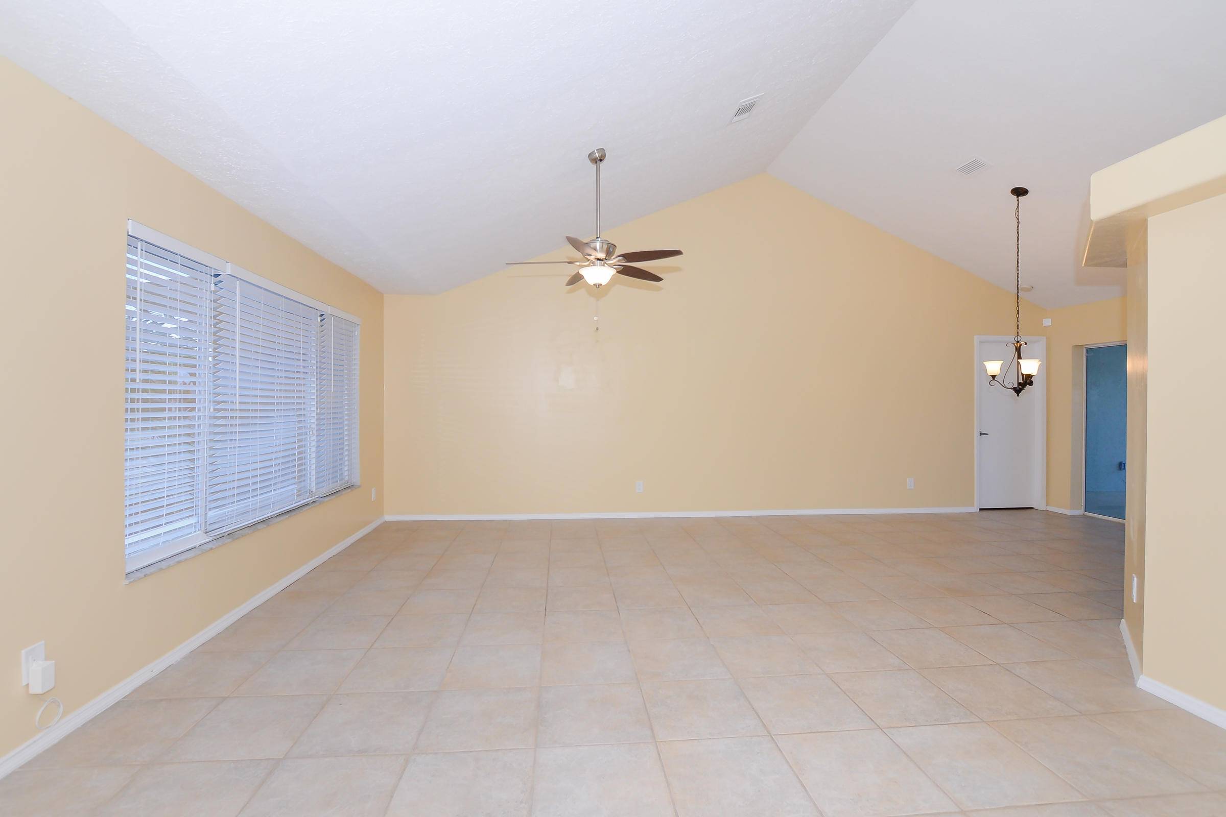 Port Saint Lucie, FL 34953,933 SW Abingdon AVE