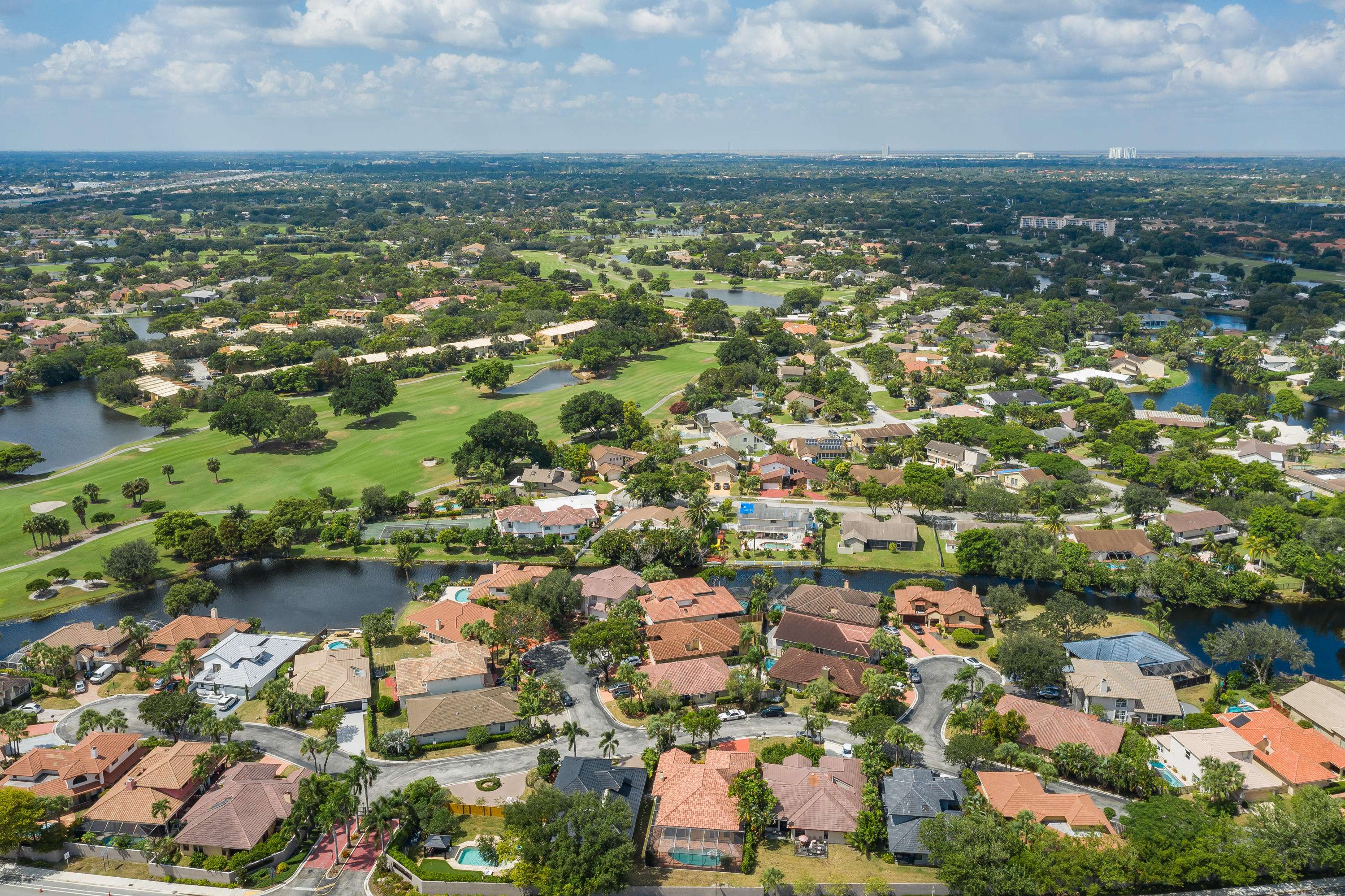 Plantation, FL 33324,820 SW 87th TER