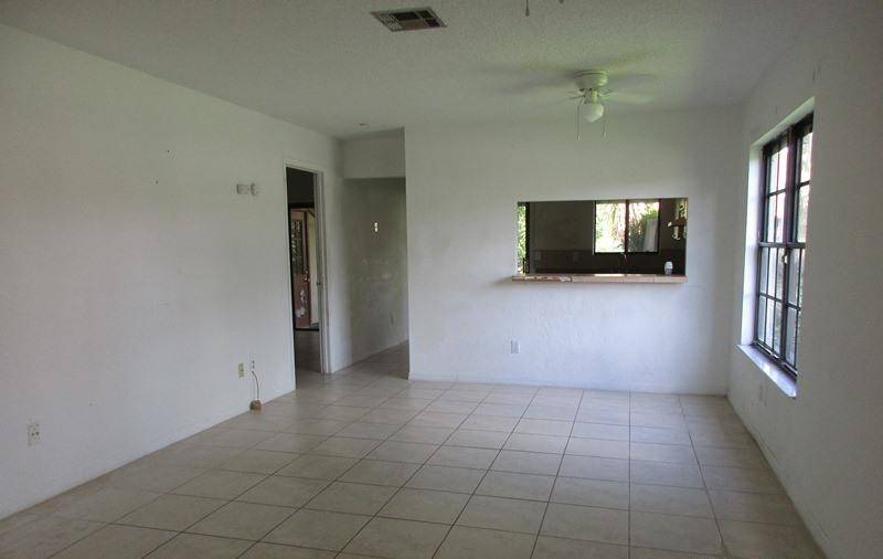 Port Saint Lucie, FL 34953,240 SW Sterret CIR