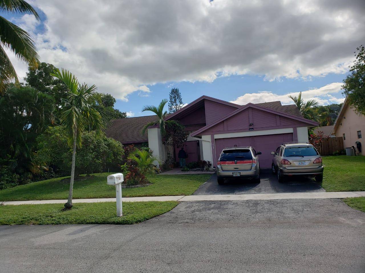 Lauderhill, FL 33319,7422 NW 48 CT