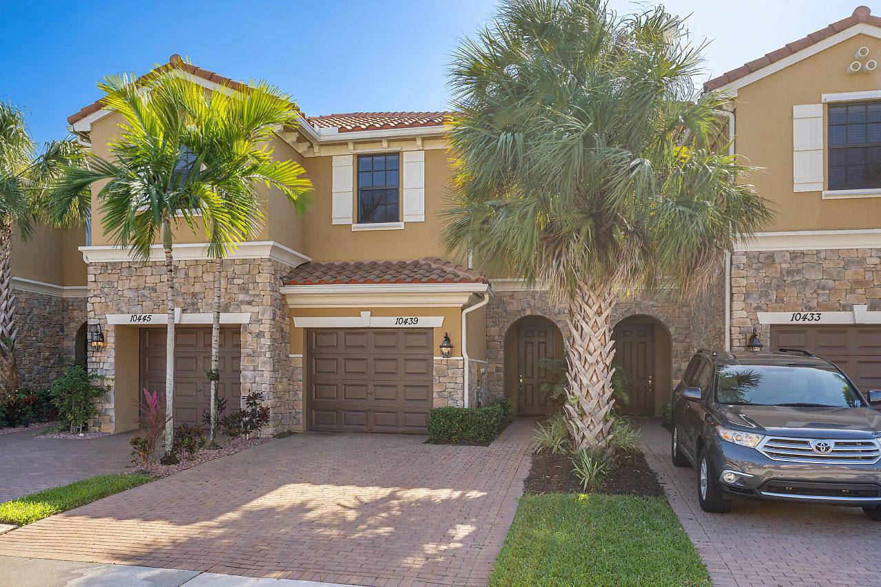 Wellington, FL 33449,10439 Wellington Parc DR