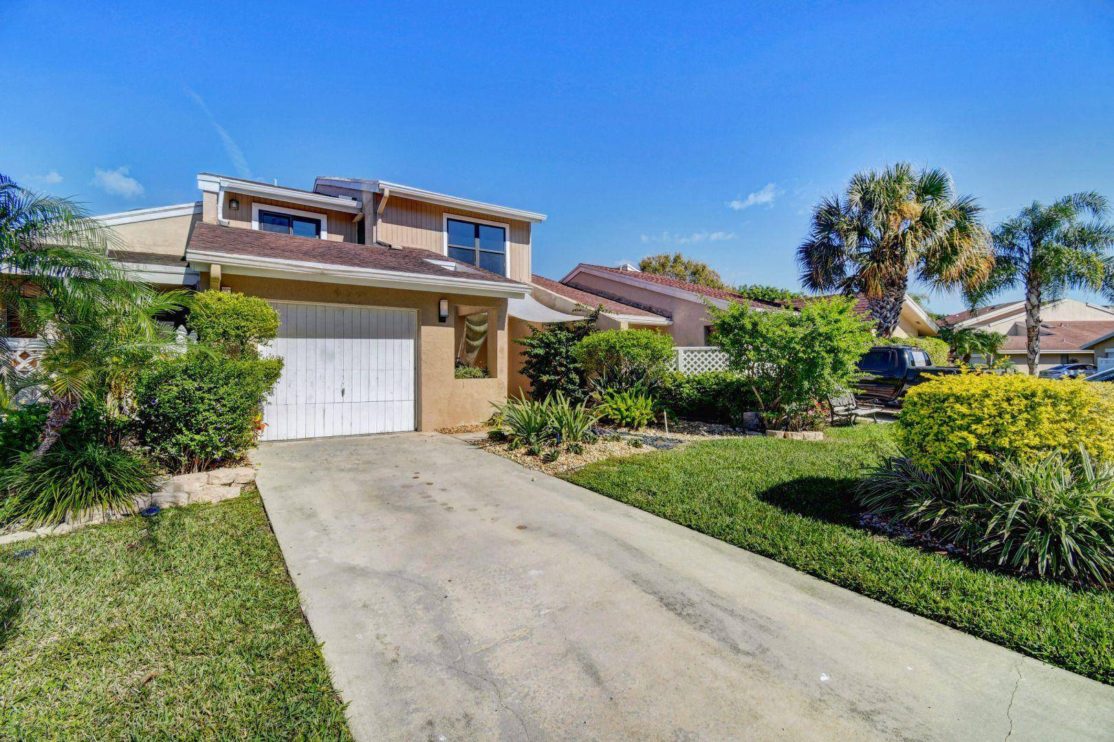 Boca Raton, FL 33433,6711 Canary Palm CIR