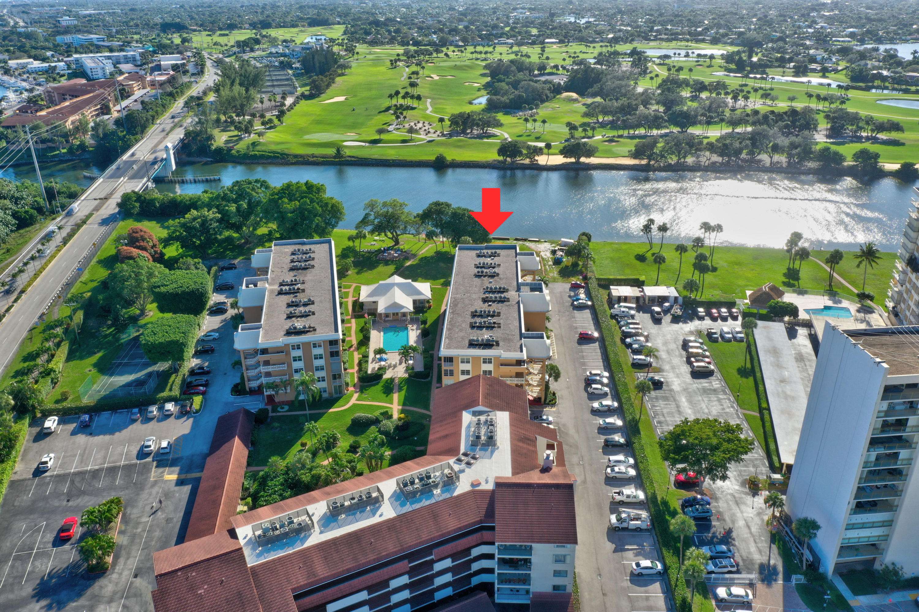 North Palm Beach, FL 33408,308 Golfview RD 105