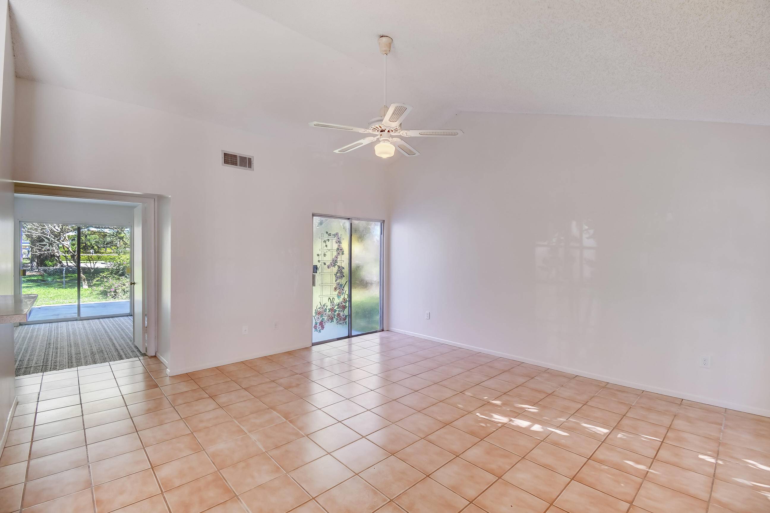 Boynton Beach, FL 33472,5048 Silver Maple LN