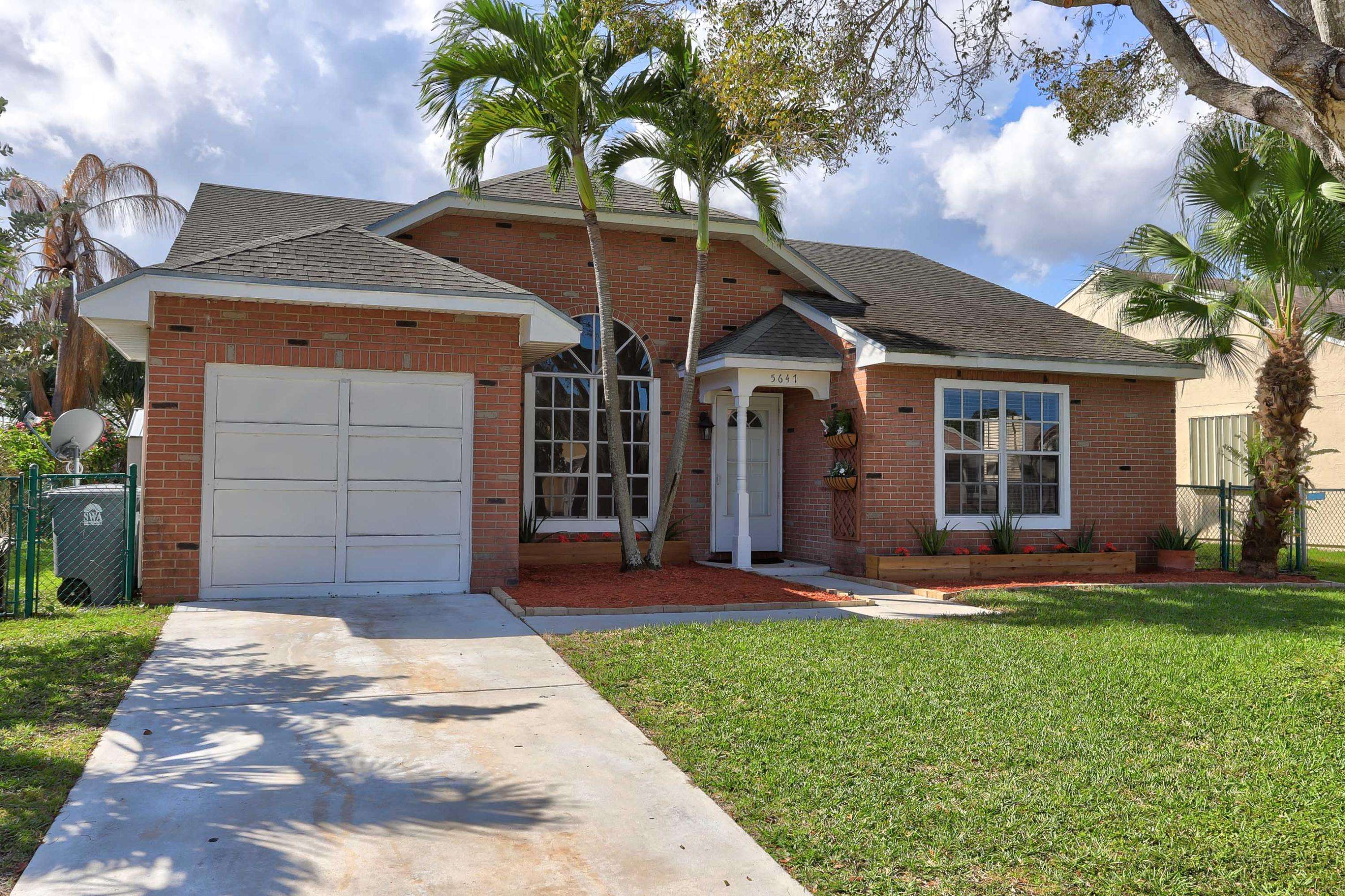 Boynton Beach, FL 33472,5647 Pebble Brook LN