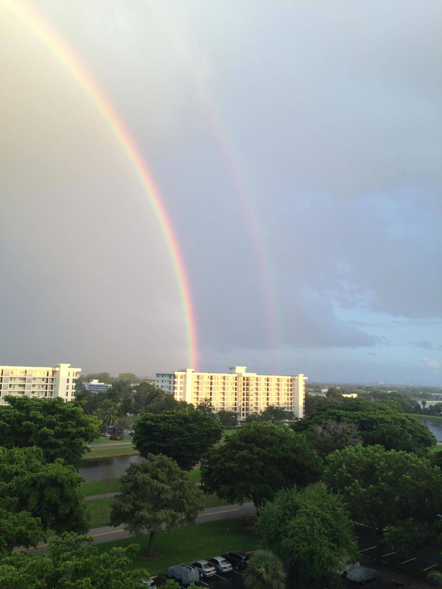 Pompano Beach, FL 33069,605 Oaks DR 1010