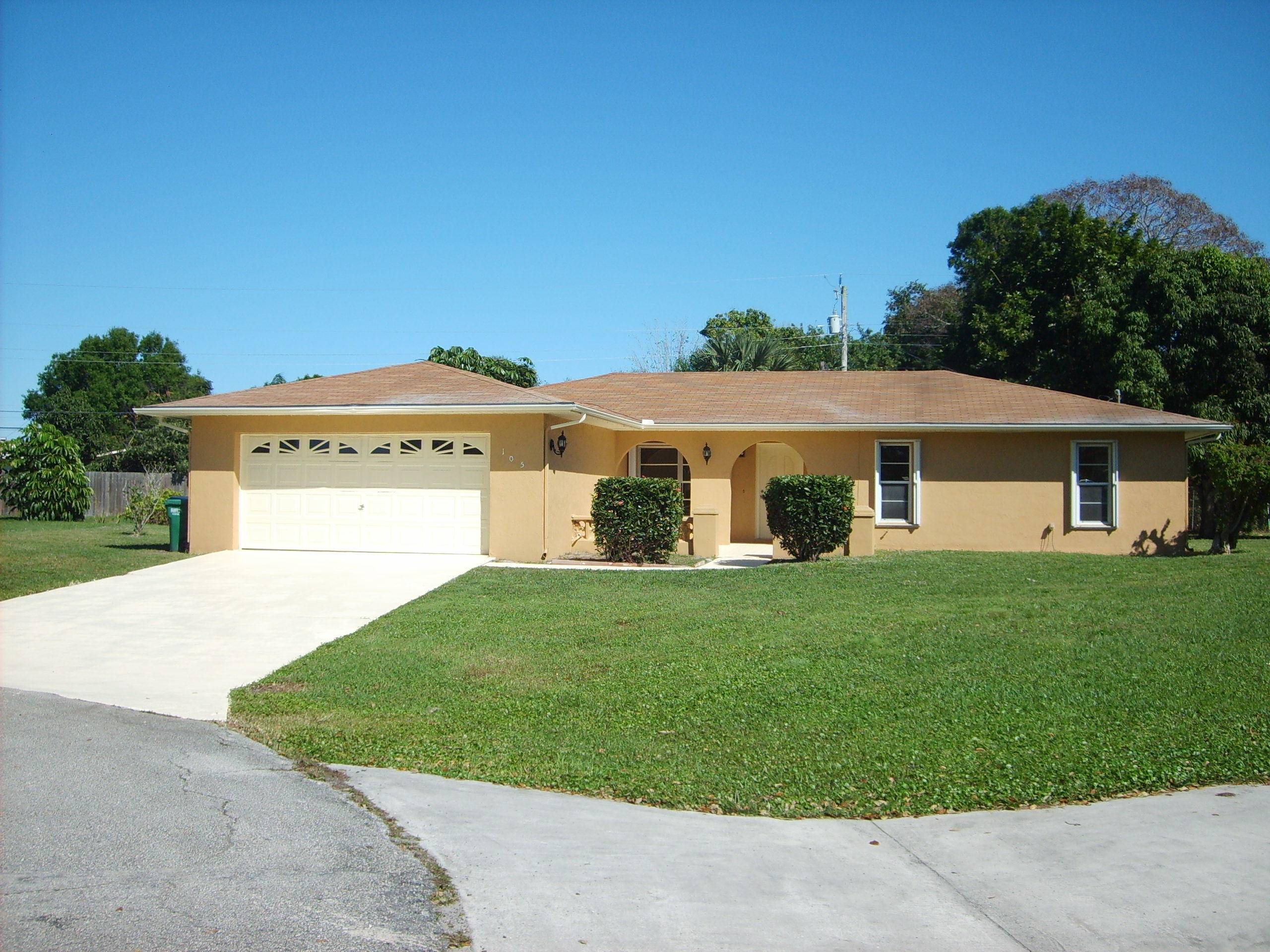 Port Saint Lucie, FL 34952,105 Lomas CT