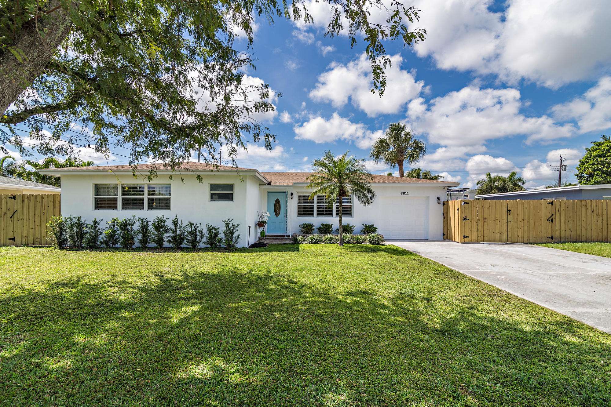 Lake Clarke Shores, FL 33406,6611 Lake Clarke DR