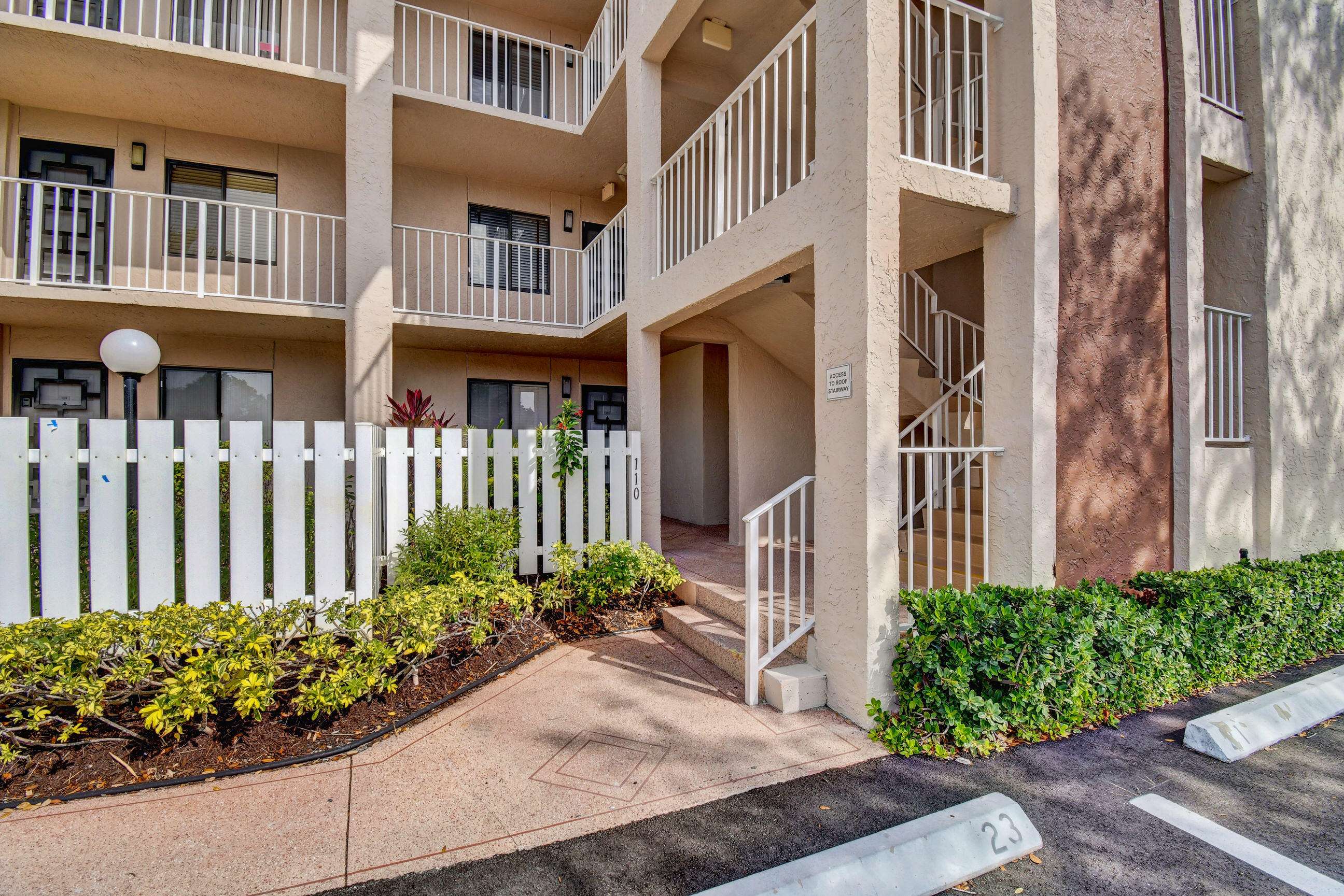 Delray Beach, FL 33484,6241 Pointe Regal CIR 110