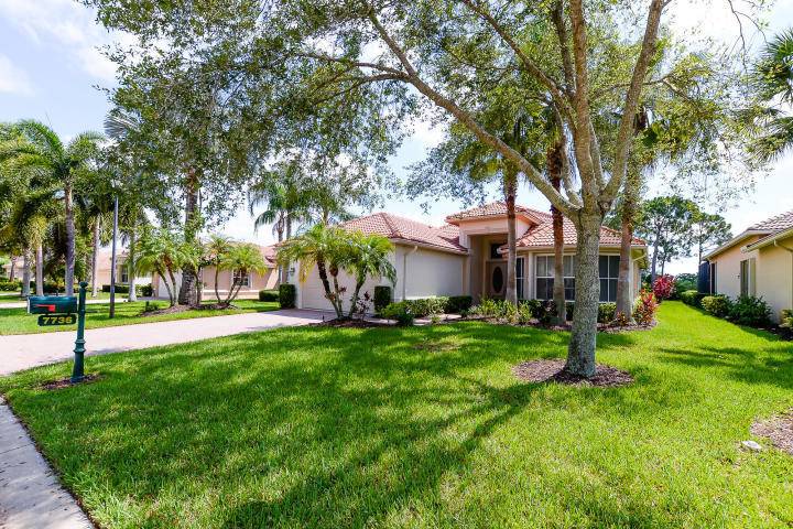 Port Saint Lucie, FL 34986,7736 Greenbrier CIR