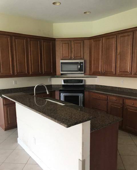 Saint Lucie West, FL 34986,7121 Maidstone DR