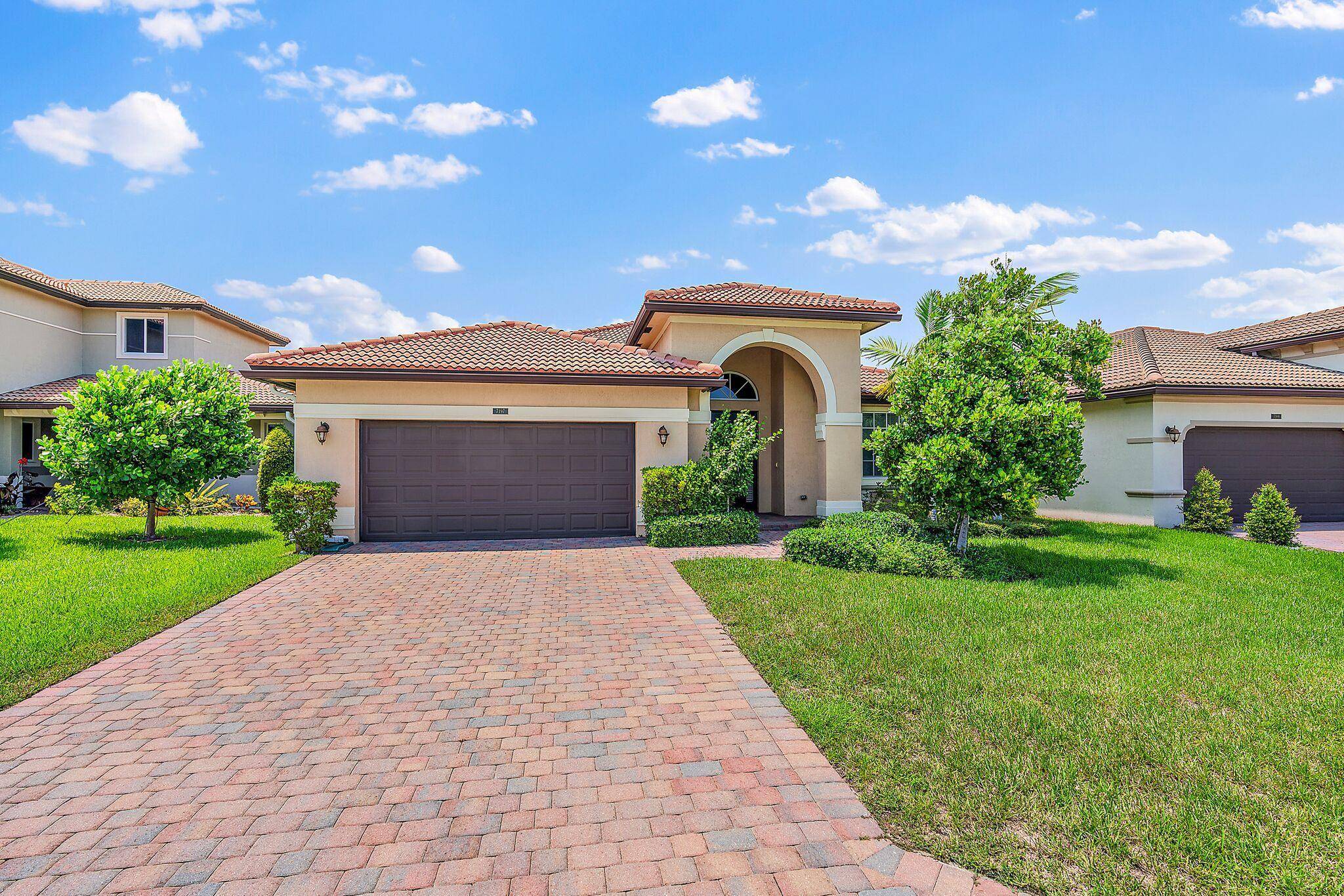 Lake Worth, FL 33463,7197 Damita DR