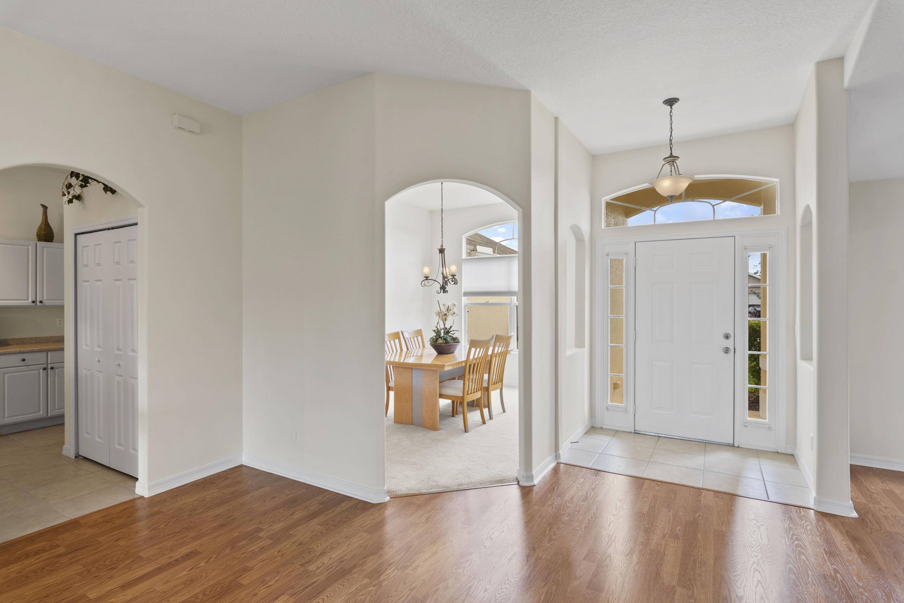 Vero Beach, FL 32968,517 S SW Valencia CIR