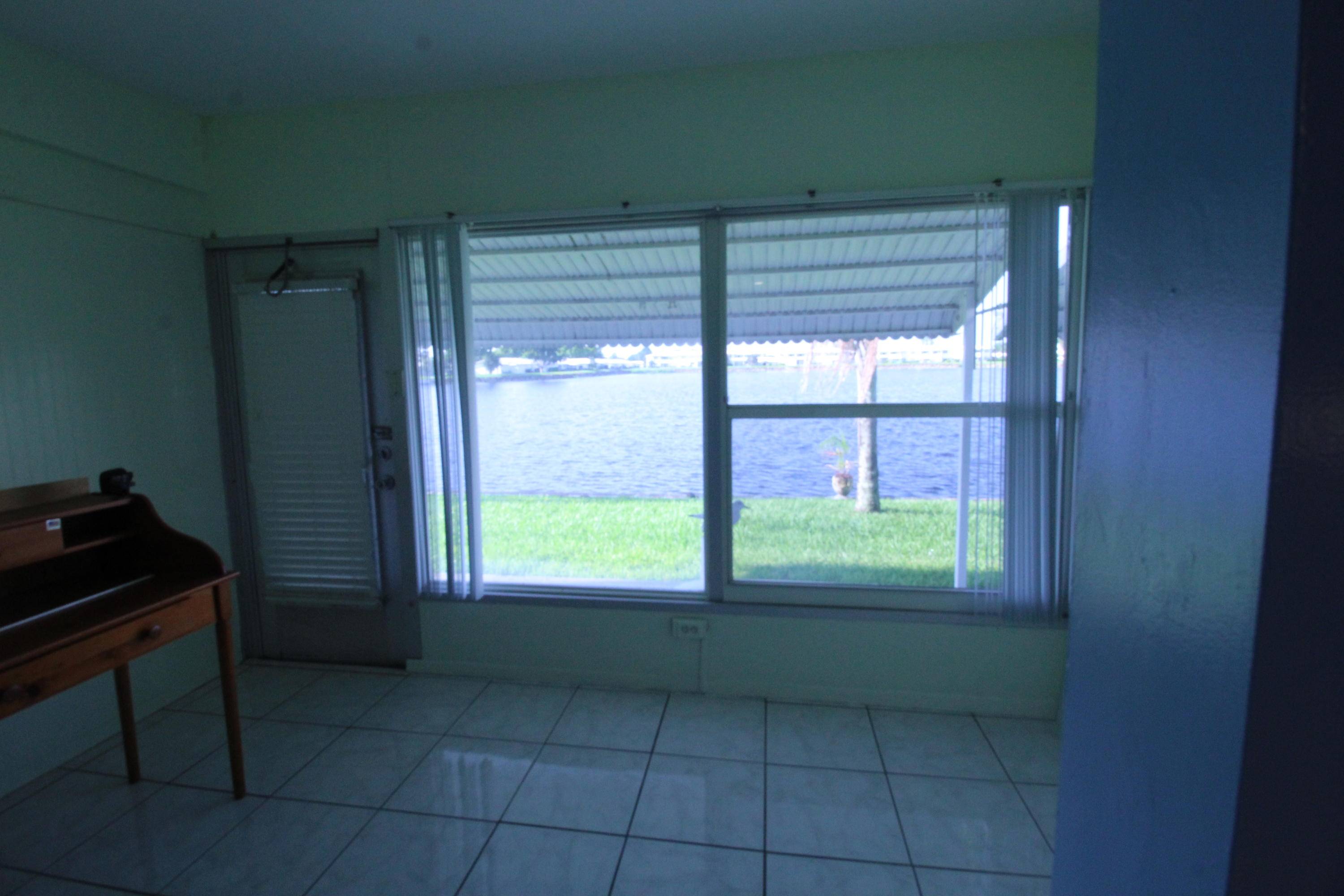 Boynton Beach, FL 33426,1114 Lake TER 106