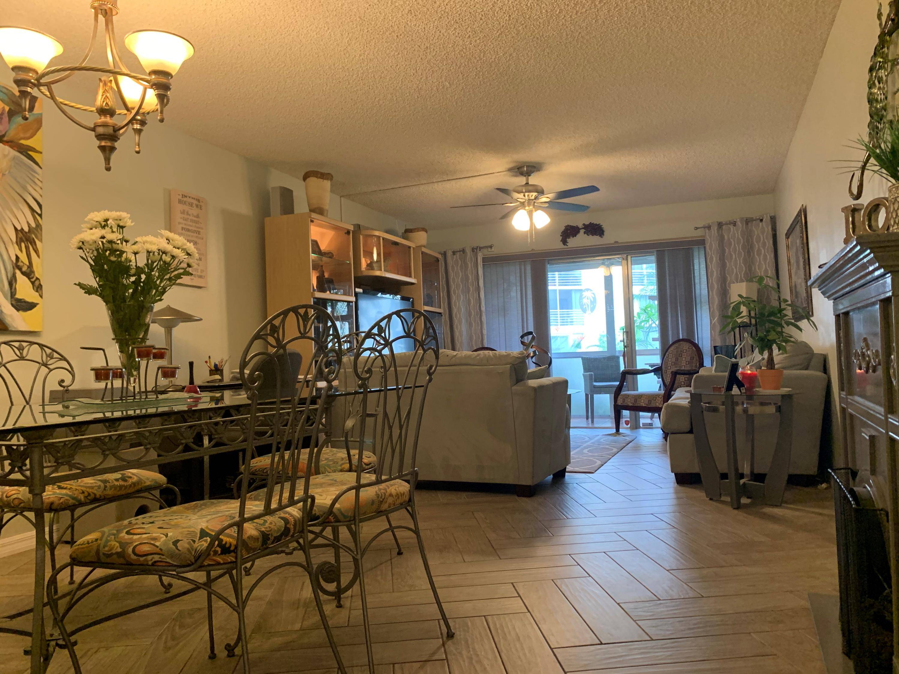 Lake Worth, FL 33467,3186 Via Poinciana 103