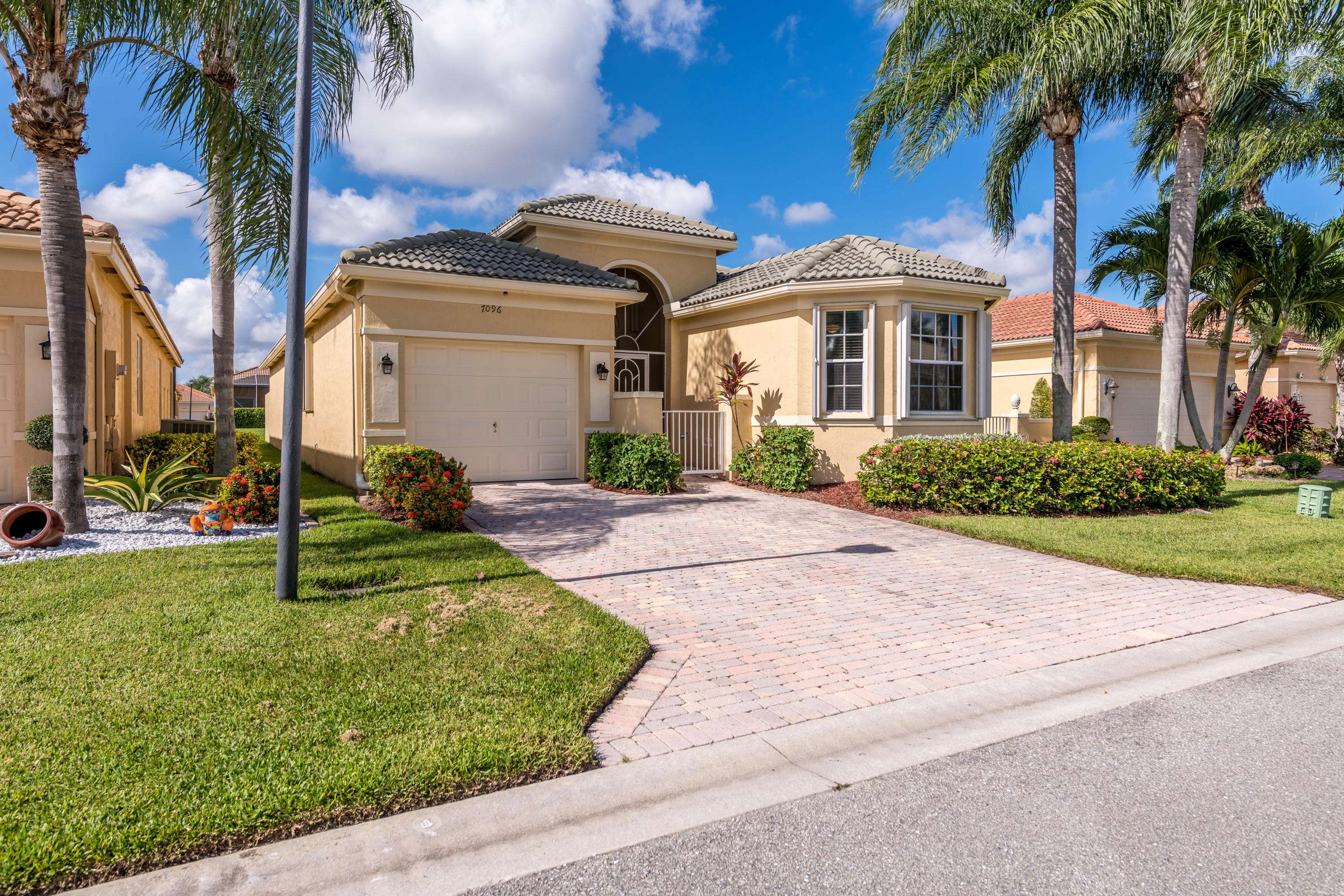 Delray Beach, FL 33446,7096 Cataluna CIR