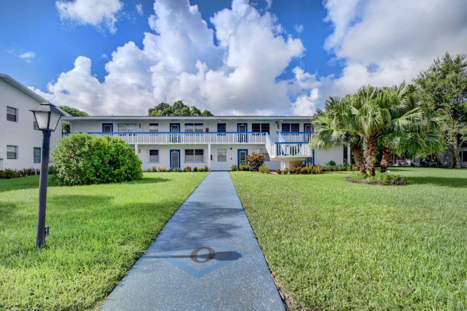 Deerfield Beach, FL 33442,247 Newport O