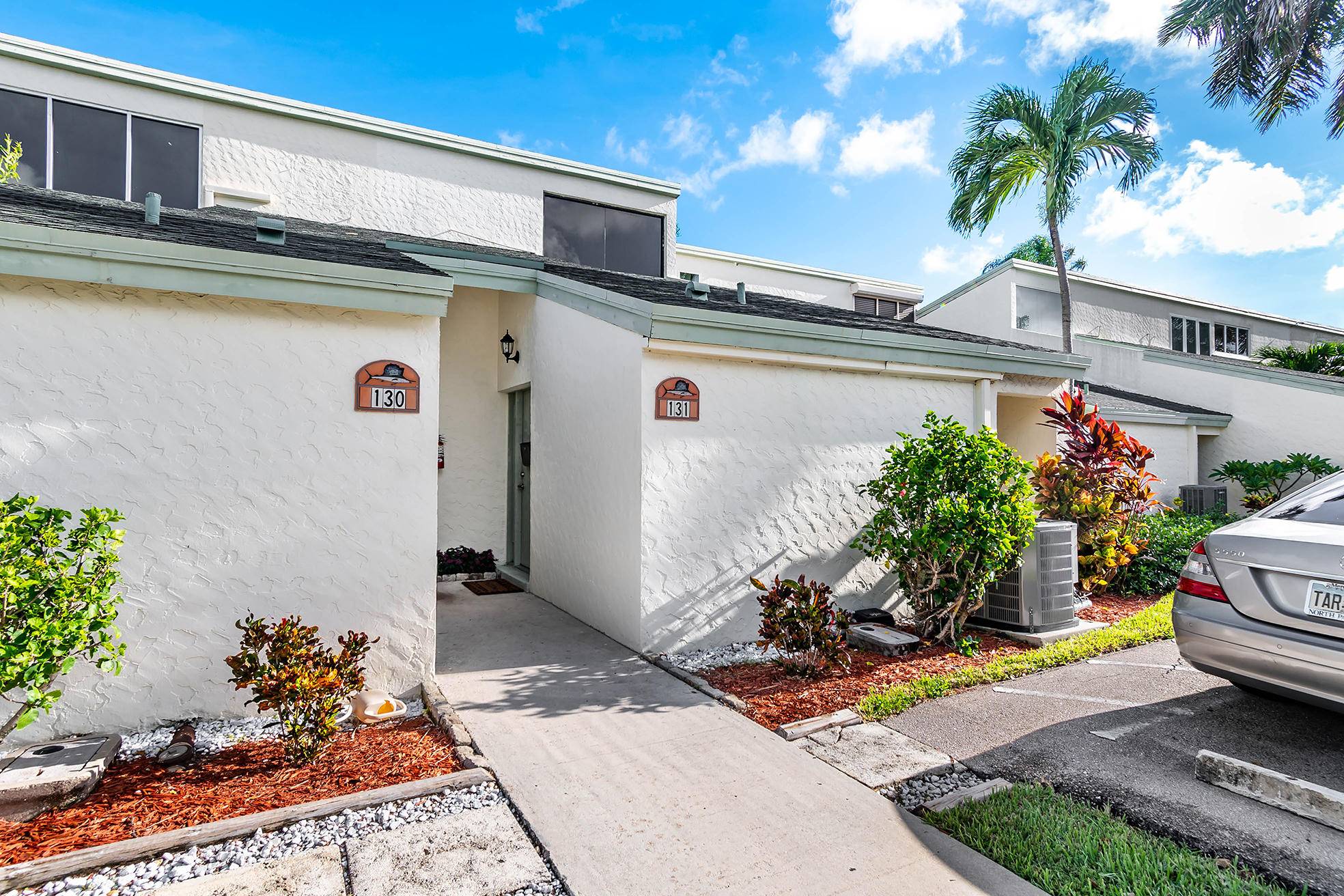 North Palm Beach, FL 33408,129 Lehane TER 131